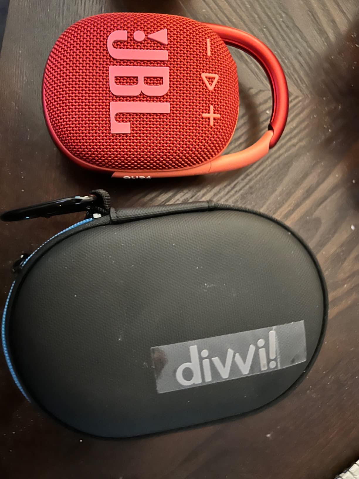 JBL Clip 4 Portable Bluetooth Speaker (White) + Bundle with divvi! Protective Hardshell Case (Black) customer photo 2