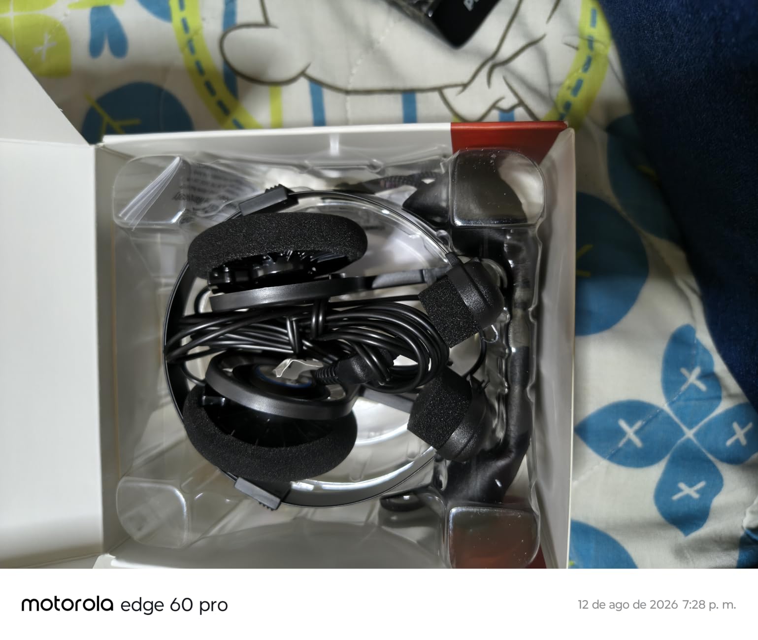 Koss Porta Pro Classic Retro 80s Style On-Ear Headphones, Wired 3.5mm Plug | Collapsible Design, Soft Case Included, Audiophile customer photo 2