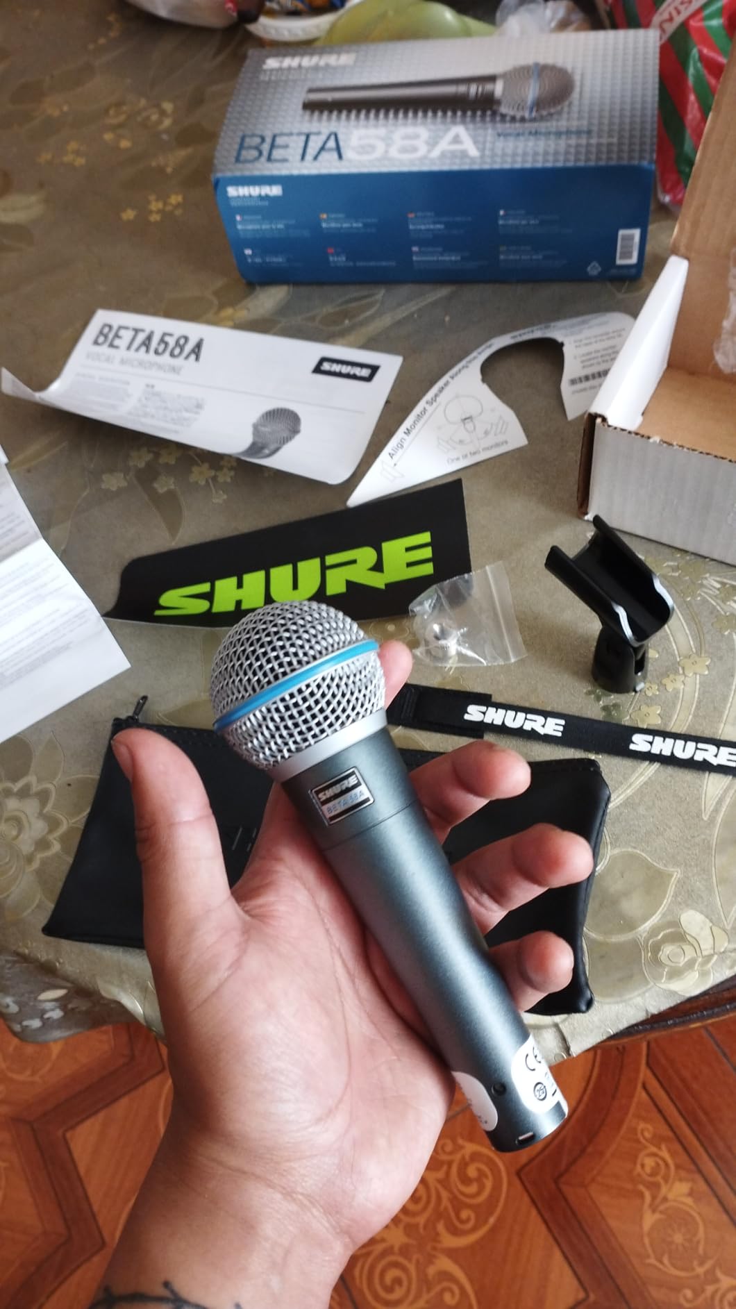 Shure BETA 58A Supercardioid Dynamic Vocal Microphone customer photo 1