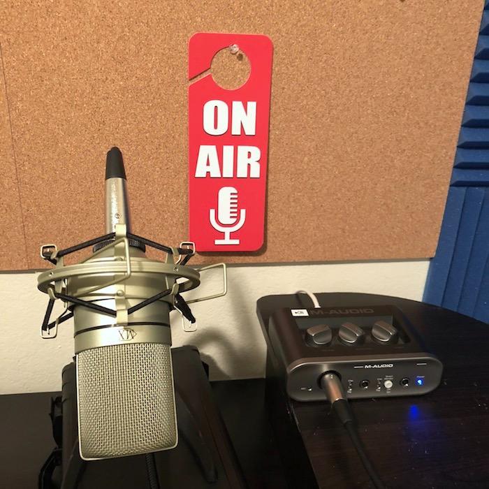 MXL 990 Condenser Microphone for Podcasting, Singing, Home Studio Recording, Gaming & Streaming | Detailed Sound | XLR | Large Diaphragm (Champagne) customer photo 1