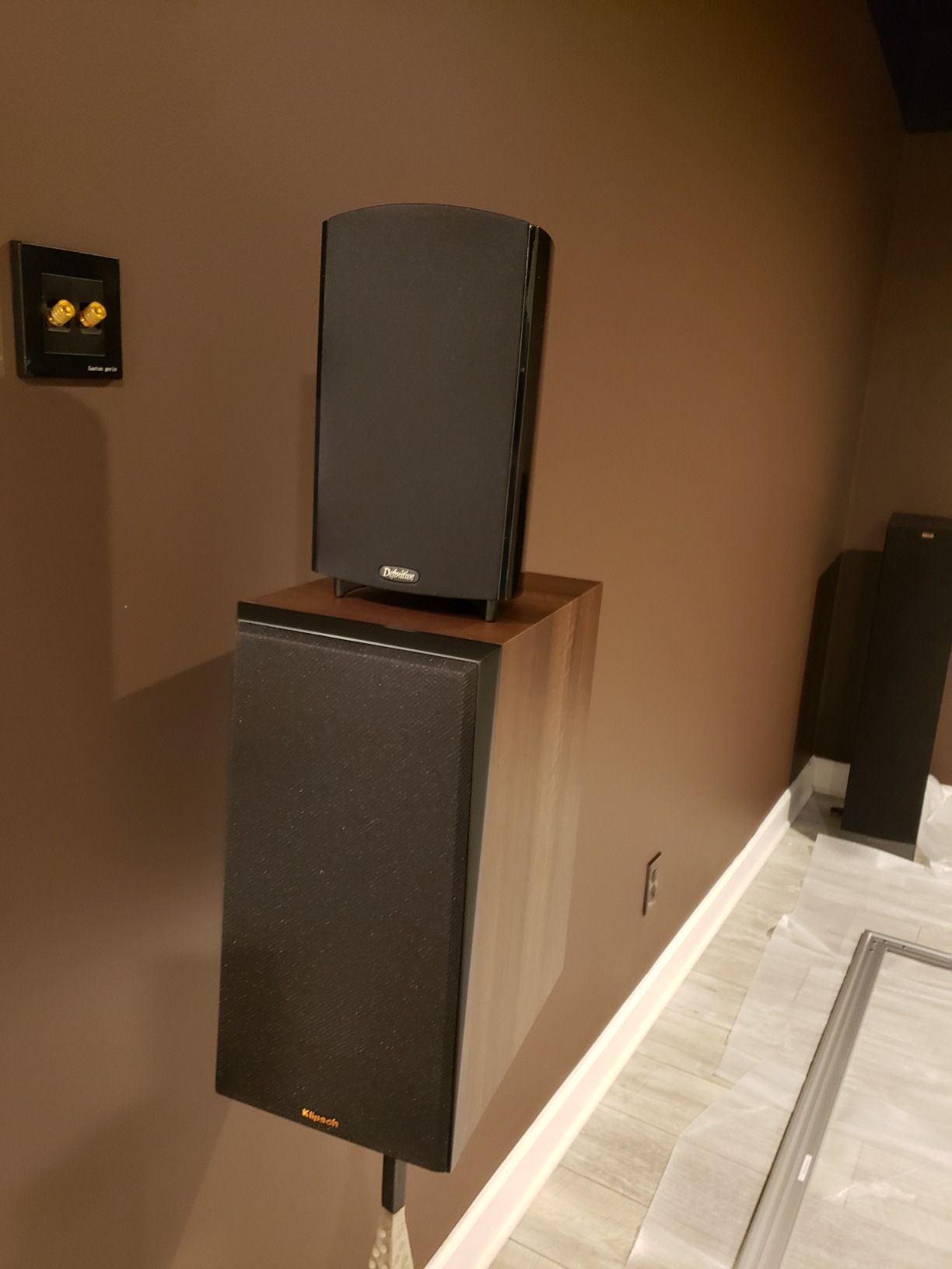 Definitive Technology ProMonitor 1000 2-Way Satellite or Bookshelf Speaker for Home Theater Speaker/Surround Sound System (Single, Black) customer photo 1