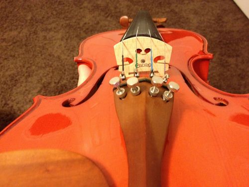 Cecilio 1/2 Size Natural Varnish Violin for Beginners, Hand-Carved Solid Spruce Top, Maple Back & Sides, Full Fiddle Kit with Hard Case, Bows, Rosin, Shoulder Rest, Lesson Book customer photo 2