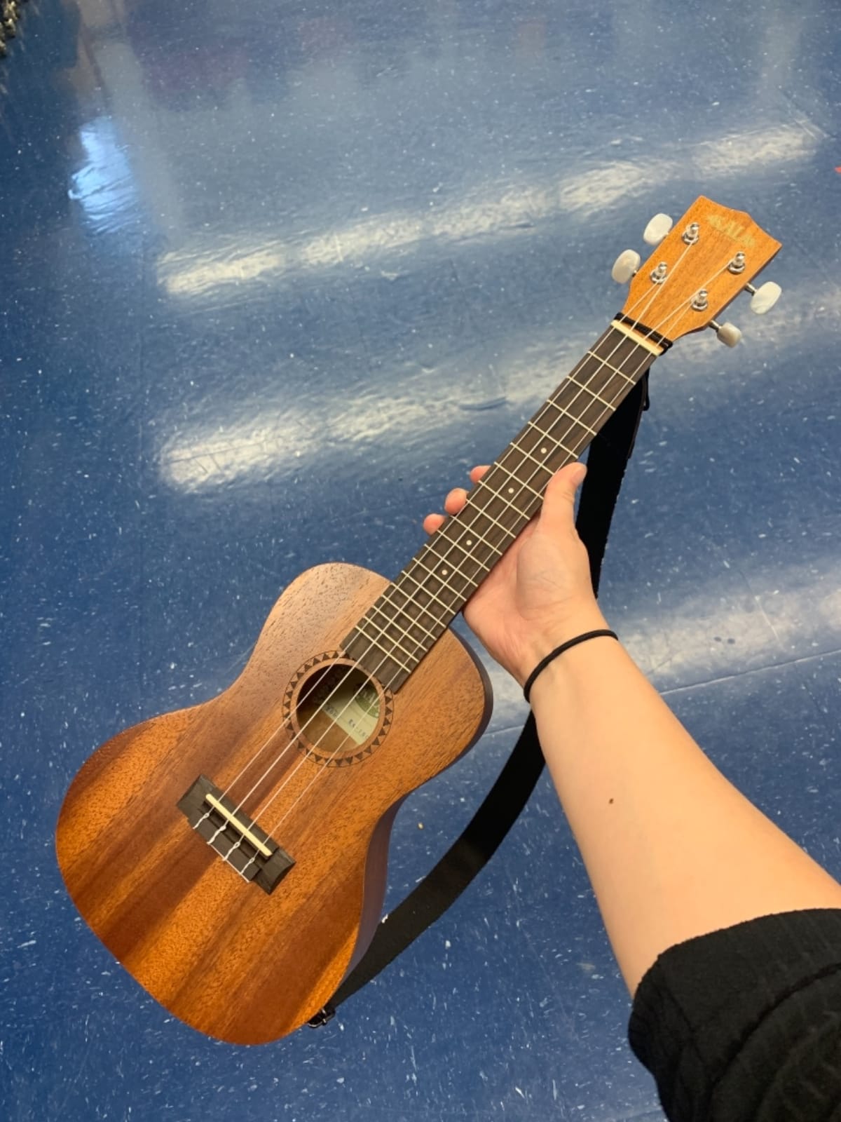 Kala KA-15S Satin Mahogany Soprano Ukulele Bundle with Gig Bag, Tuner, Strap, Austin Bazaar Instructional DVD, and Polishing Cloth customer photo 1