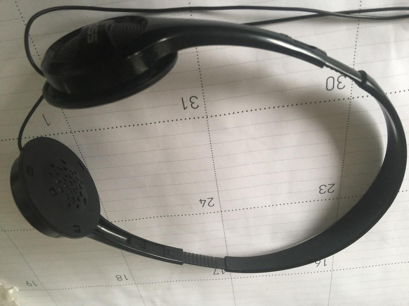 Koss KPH7 Lightweight Portable Headphone, Black customer photo 2