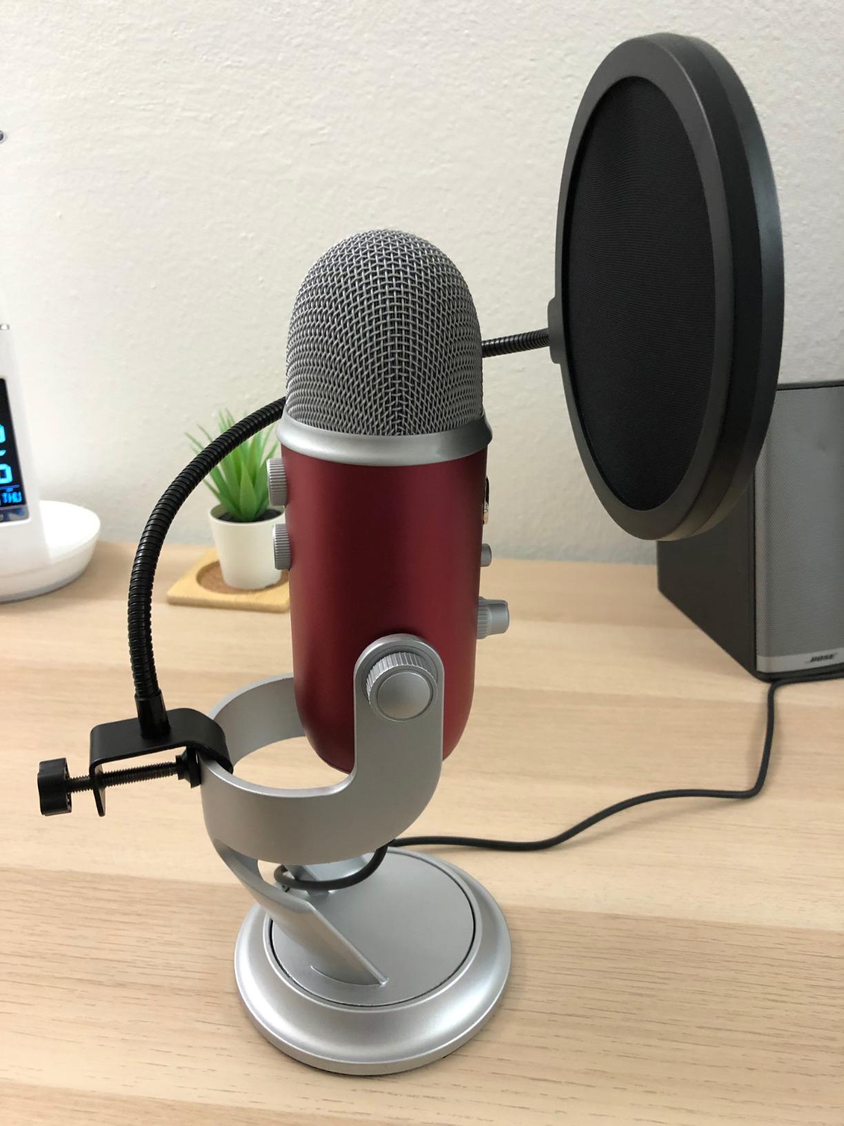 Neewer Professional Microphone Pop Filter Shield Compatible with Blue Yeti and Any Other Microphone, Dual Layered Wind Pop Screen With A Flexible 360 Degree Gooseneck Clip Stabilizing Arm customer photo 1