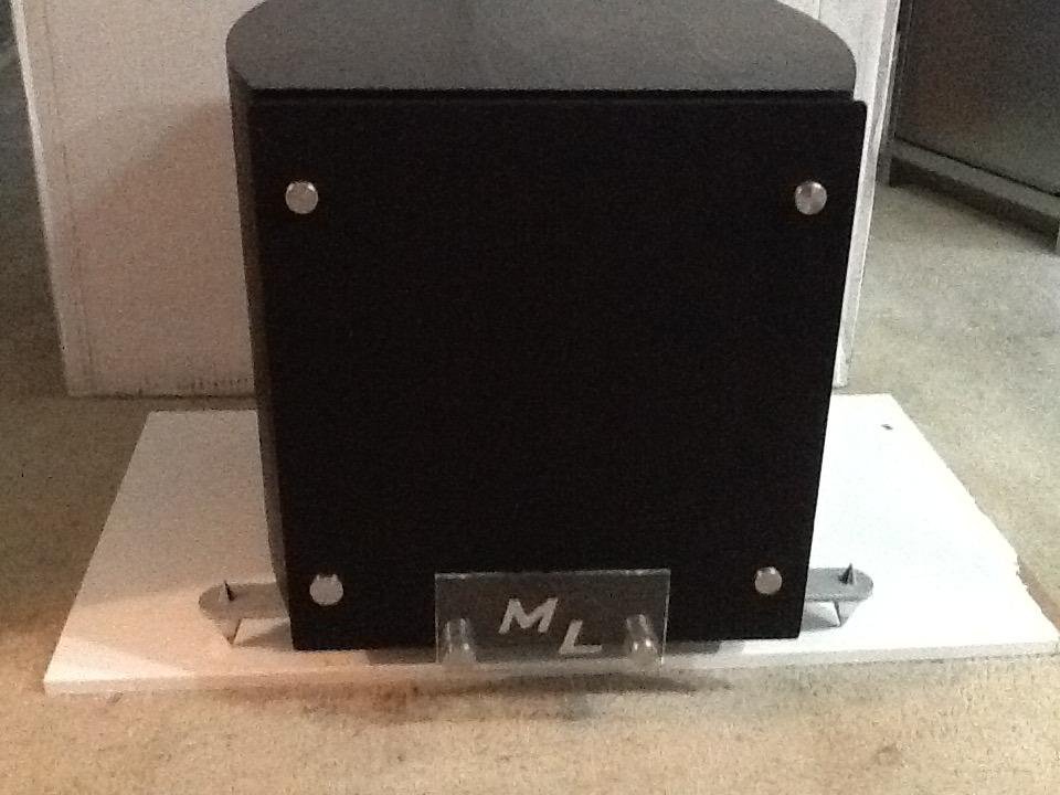 Monoprice 12 Inch 150 Watt Powered Subwoofer, Black (109723) customer photo 2