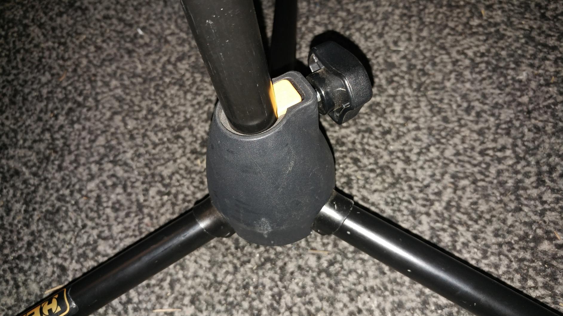 Hercules Stands MS432B Quick Turn Microphone Stand customer photo 2