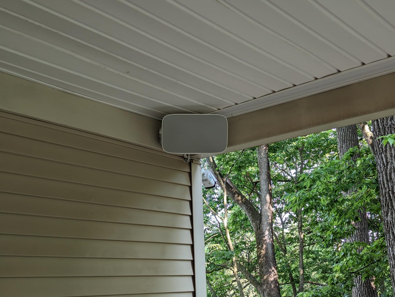 Bowers & Wilkins AM-1 Architectural Monitor Outdoor Speakers (Pair, Black) customer photo 1