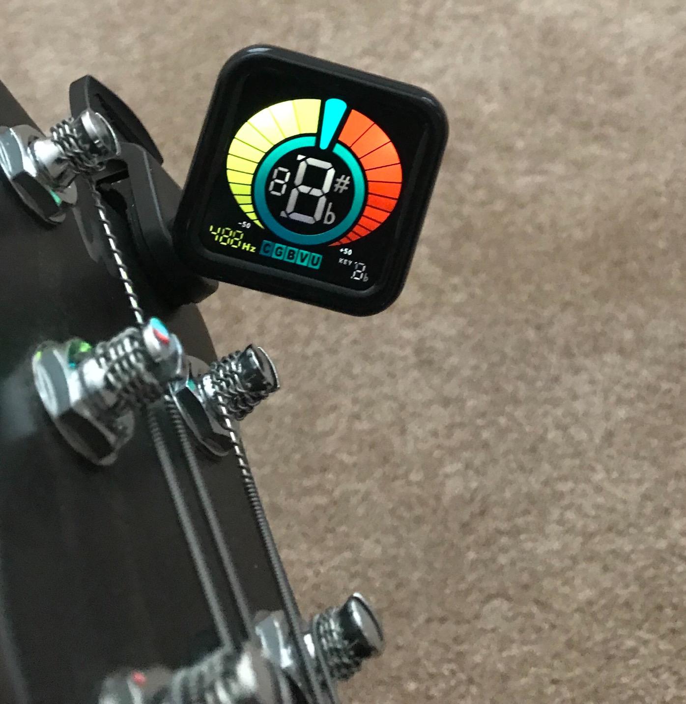 KLIQ UberTuner Clip On Guitar Tuner - Black | Fast & Accurate Chromatic Tuner for Acoustic & Electric Guitar, Bass, Ukulele, Violin, Banjo & all other instruments customer photo 2