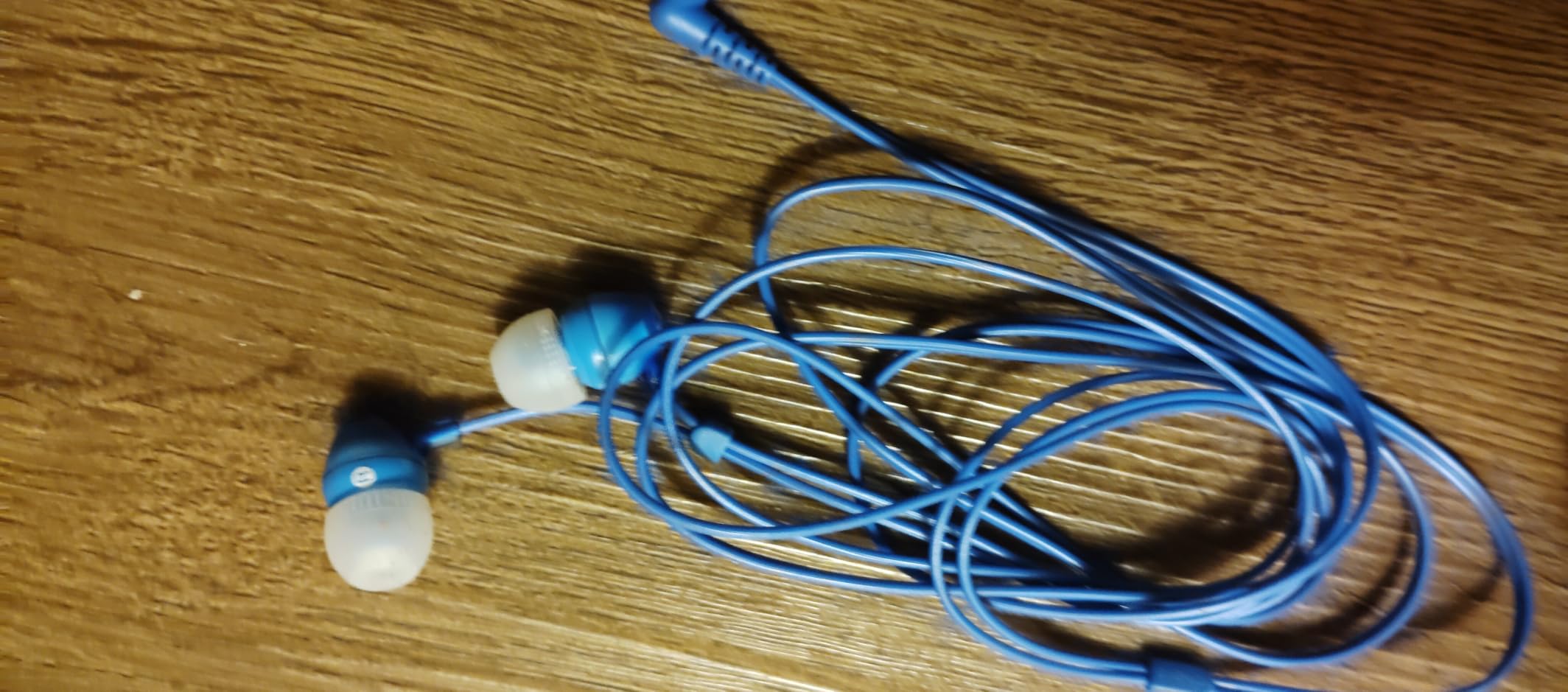 Sony MDREX15LP in-Ear Earbud Headphones, Black customer photo 2