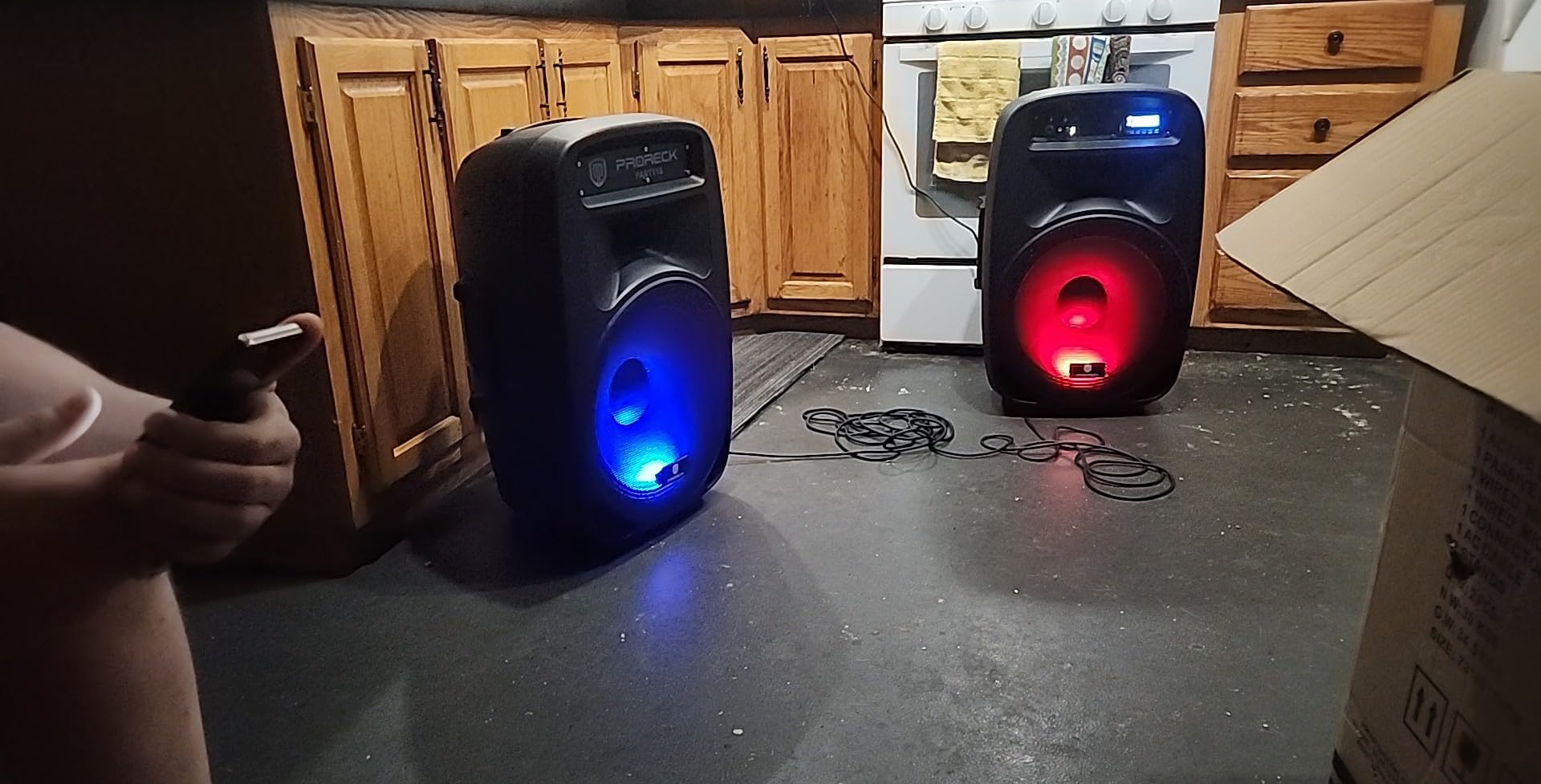 PRORECK Party 15 Portable 15-Inch 2000 Watt 2-Way Powered PA Speaker System Combo Set with Bluetooth/USB/SD Card/FM/Remote Control/LED Light for Indoor, Outdoor DJ Parties, Karaoke customer photo 2