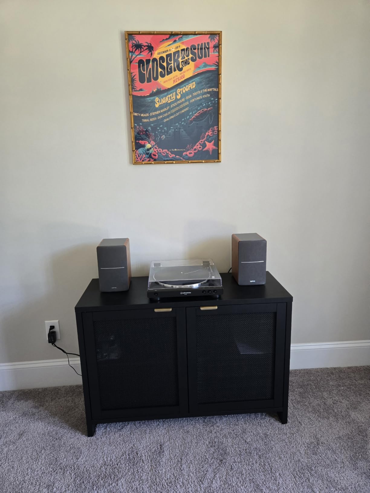 Edifier R1280T Powered Bookshelf Speakers - 2.0 Active Near Field Studio Monitor Speaker - Wooden Enclosure - 42 Watts RMS Power customer photo 2