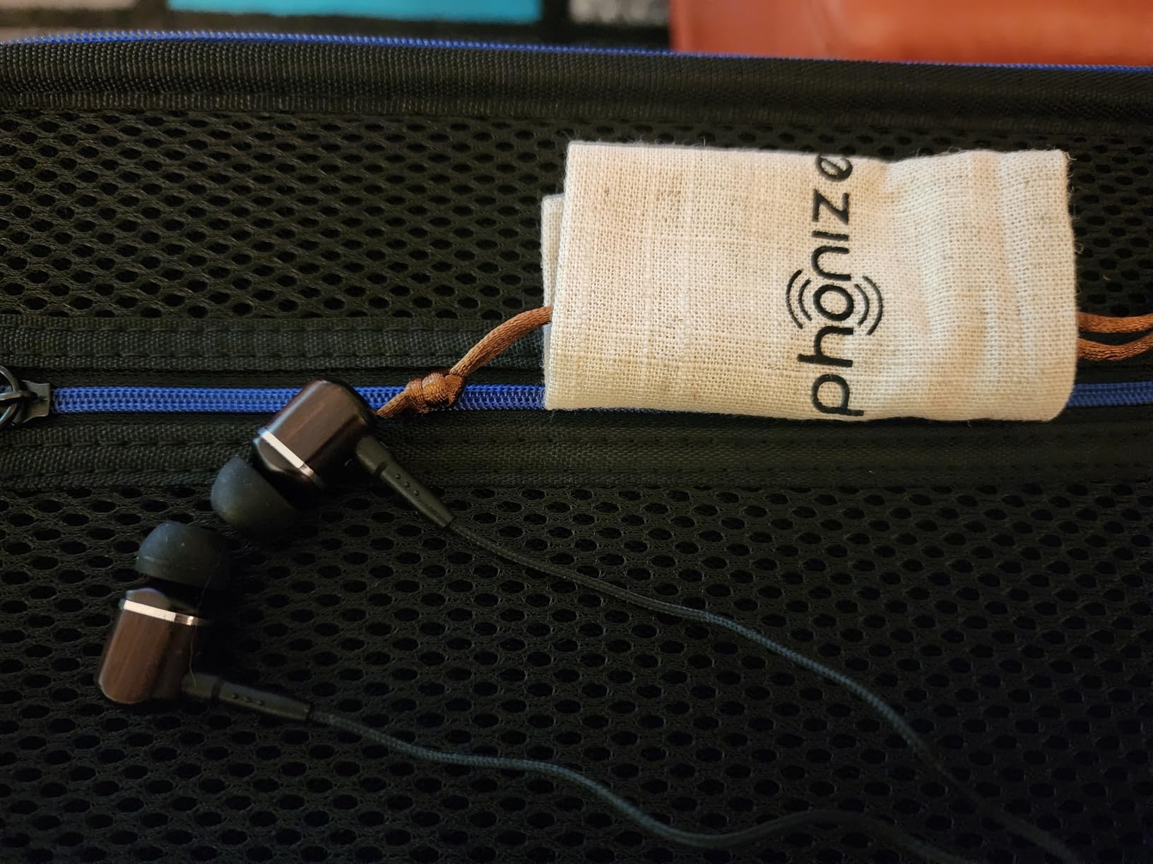 Symphonized Wired Earbuds 3.5mm Jack - Wooden Earphones with Mic & Volume Control, Plug In Ear Headphones Wire, Corded Ear Buds Wired Earbuds with Microphone for Computer, Laptop & Phone with Aux Cord customer photo 2