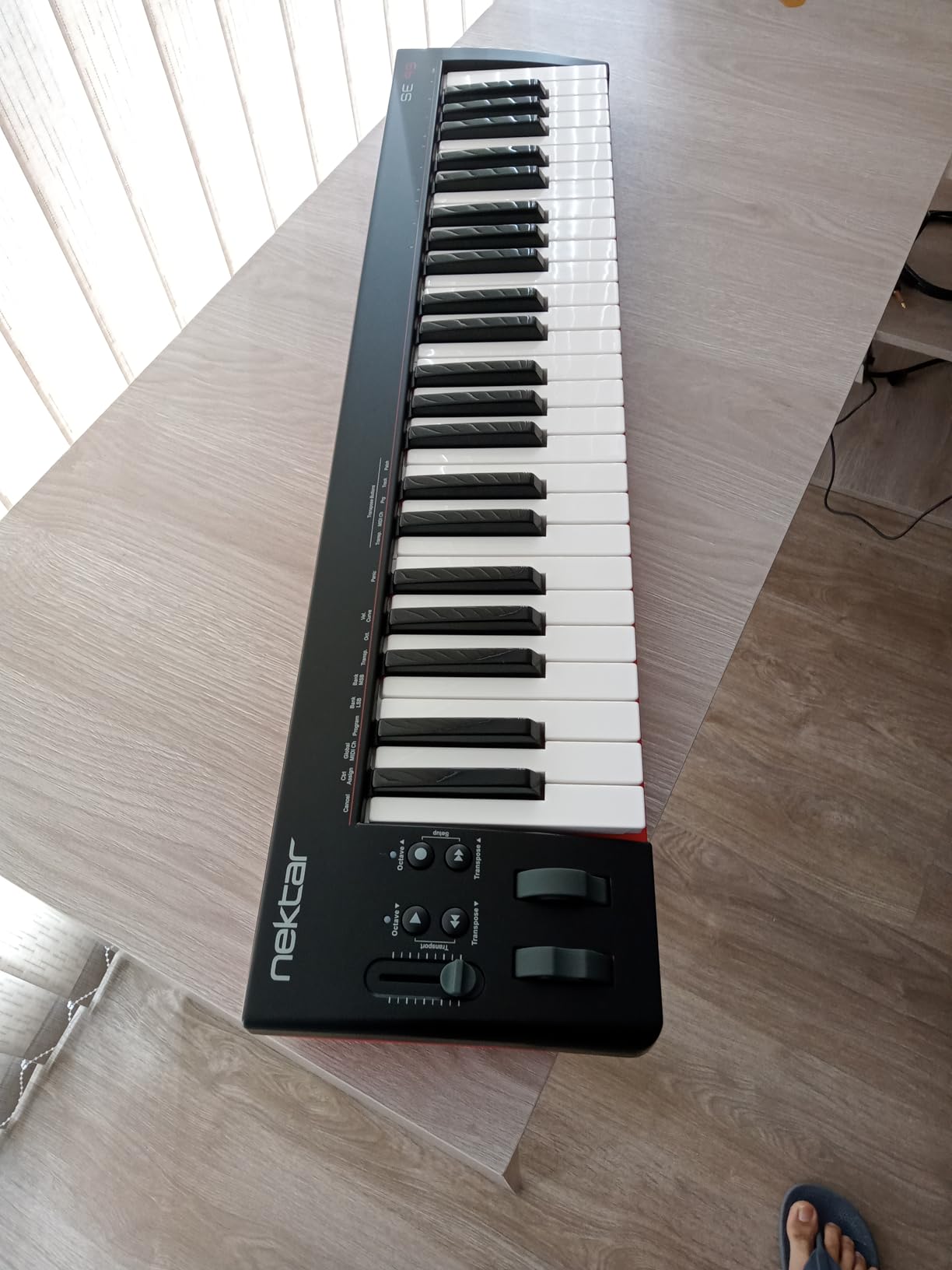 Nektar, 49-Key Midi Controller (SE49),Black white Grey customer photo 2