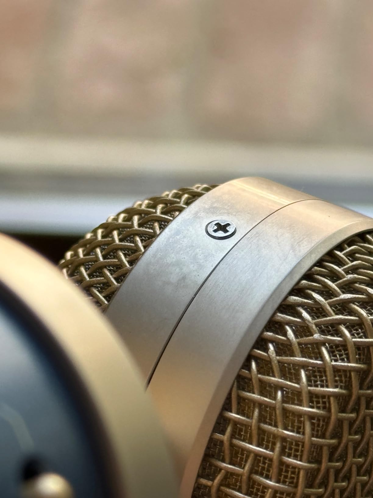 Blue Bluebird SL XLR Cardioid Condenser Microphone for Pro Recording, Streaming, Podcasting, Gaming, Mic with Large Diaphragm, Shockmount, Modern Crystal-Clear Sound, Protective Case - Blue customer photo 2