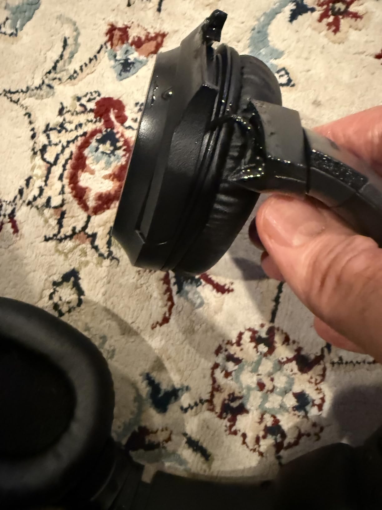 Sony Premium Lightweight Wireless Home Theater Headphones for TV Computer and Hi-Fi Audio customer photo 1