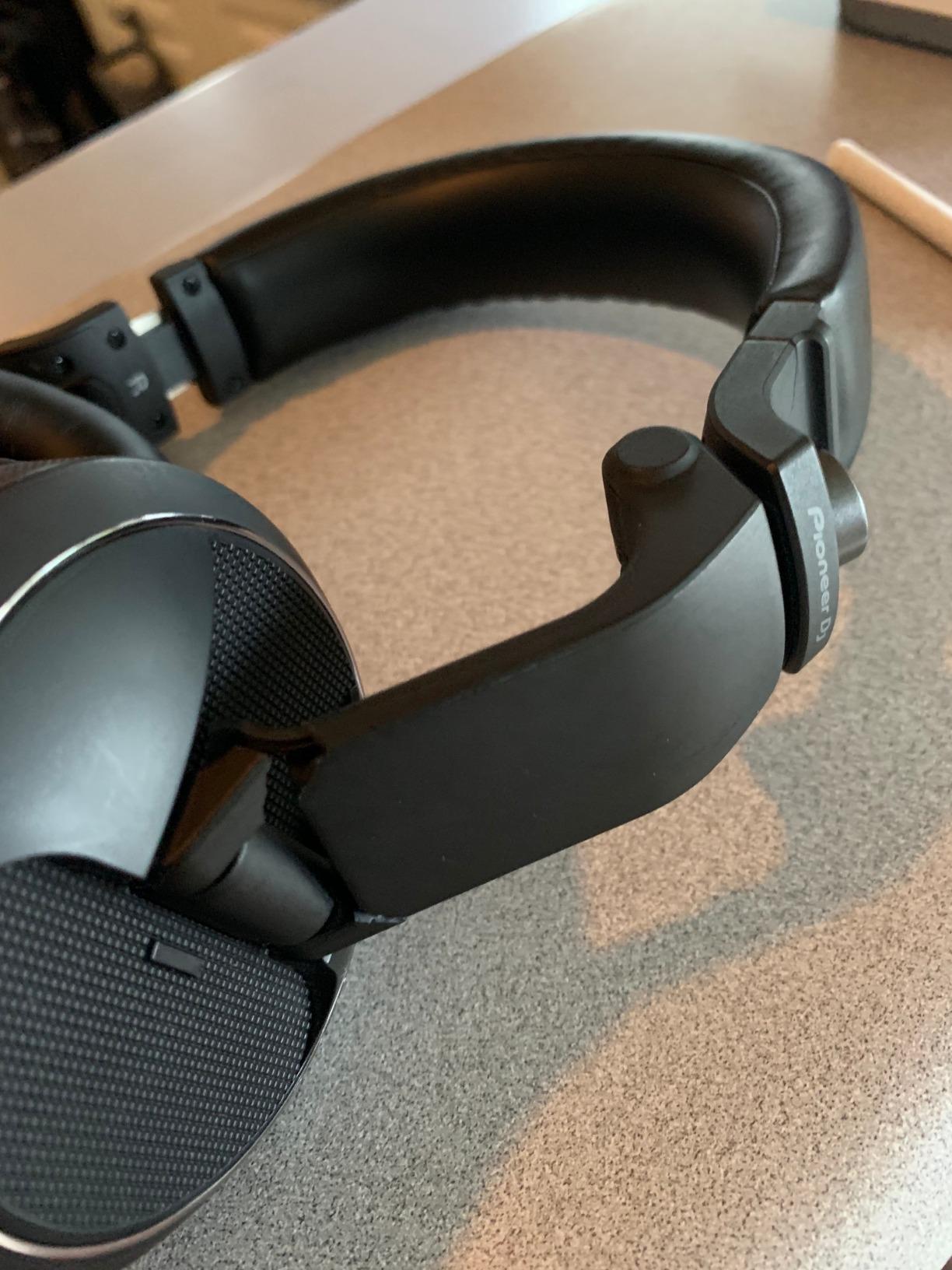 Pioneer DJ HDJ-X7 Professional Over-Ear DJ Headphones, 50 mm, Black customer photo 2