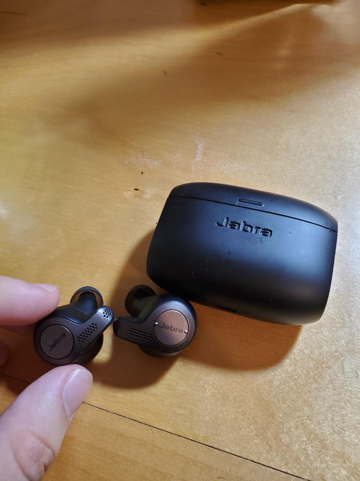 Jabra Elite 65t Alexa Enabled True Wireless Earbuds Charging Case - Titanium Black customer photo 2