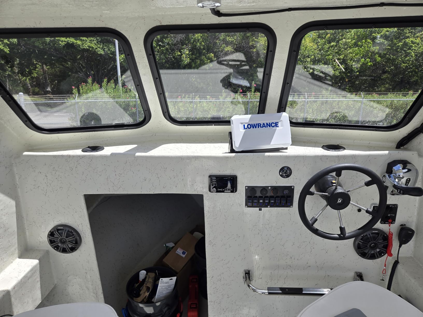 Kicker KM65 6.5-Inch (165mm) Marine Coaxial Speakers with 3/4-Inch Tweeters, 4-Ohm, Charcoal and White Grilles customer photo 1
