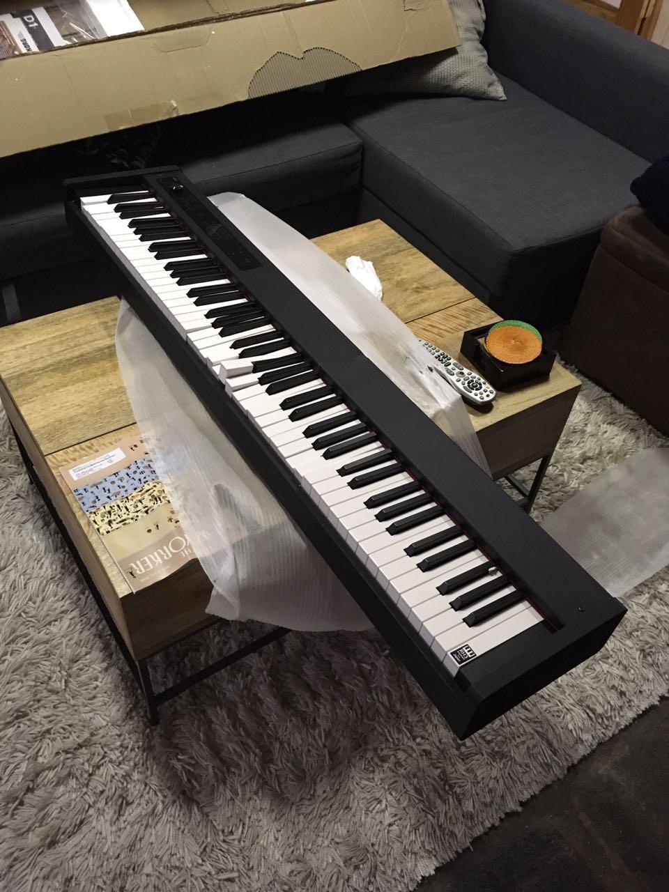 Korg D1 88-Key Stage Piano Controller customer photo 2