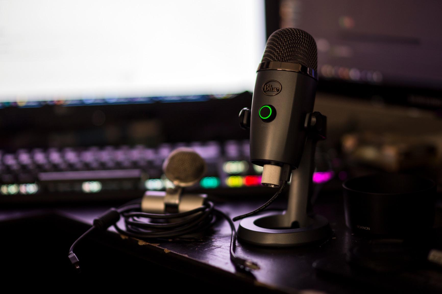 Logitech for Creators Blue Yeti Nano USB Microphone for Gaming, Streaming, Podcasting, Twitch, YouTube, Discord, Recording for PC and Mac, Plug & Play - Shadow Grey customer photo 1