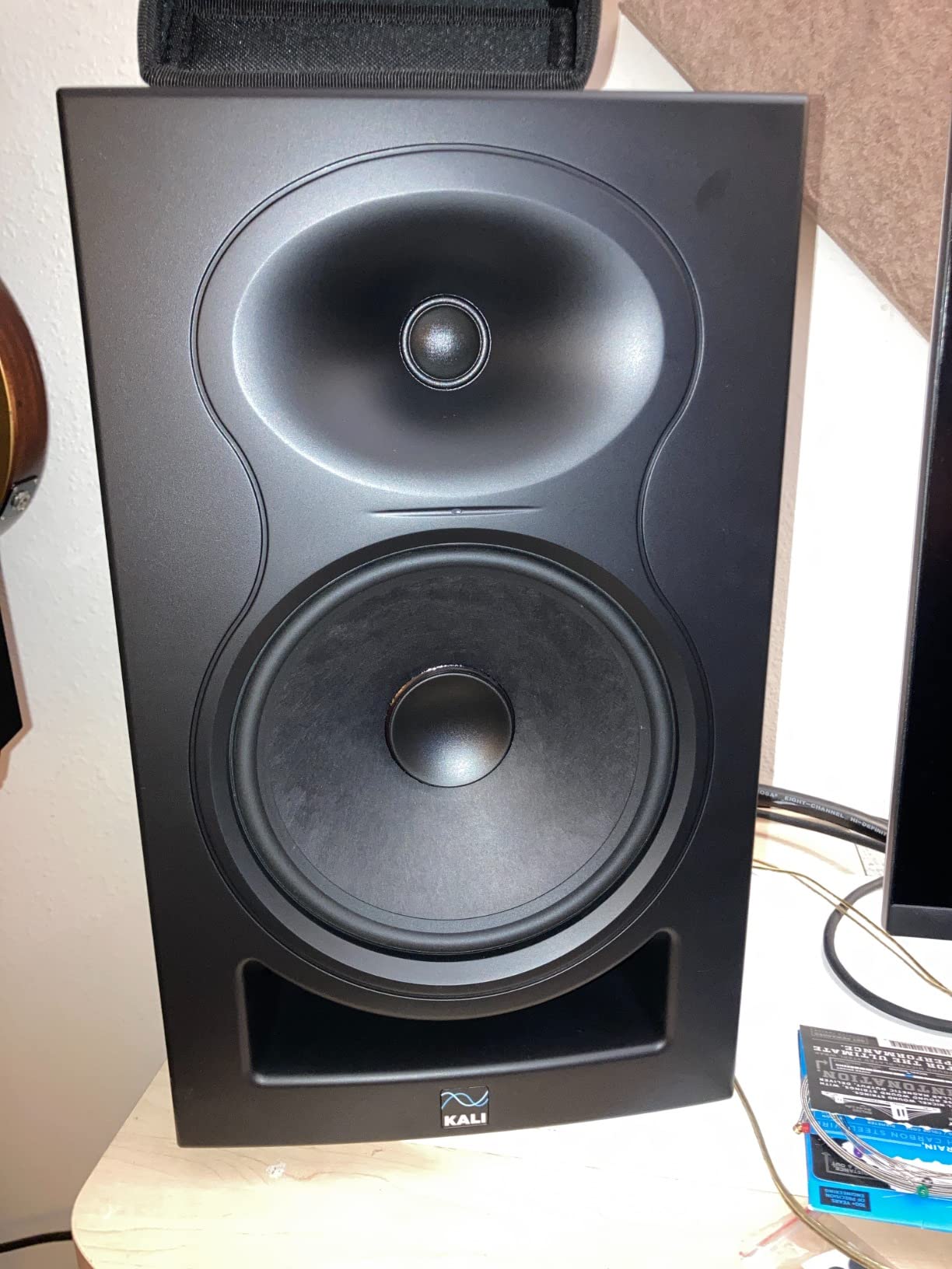 KALI AUDIO LP-8V2 8” Powered Studio Monitor - 100W Speaker System with Boundary Compensation EQ Settings - for Mixing, Recording, Audio Production - XLR, TRS, RCA Input Ports - Single, Black customer photo 2