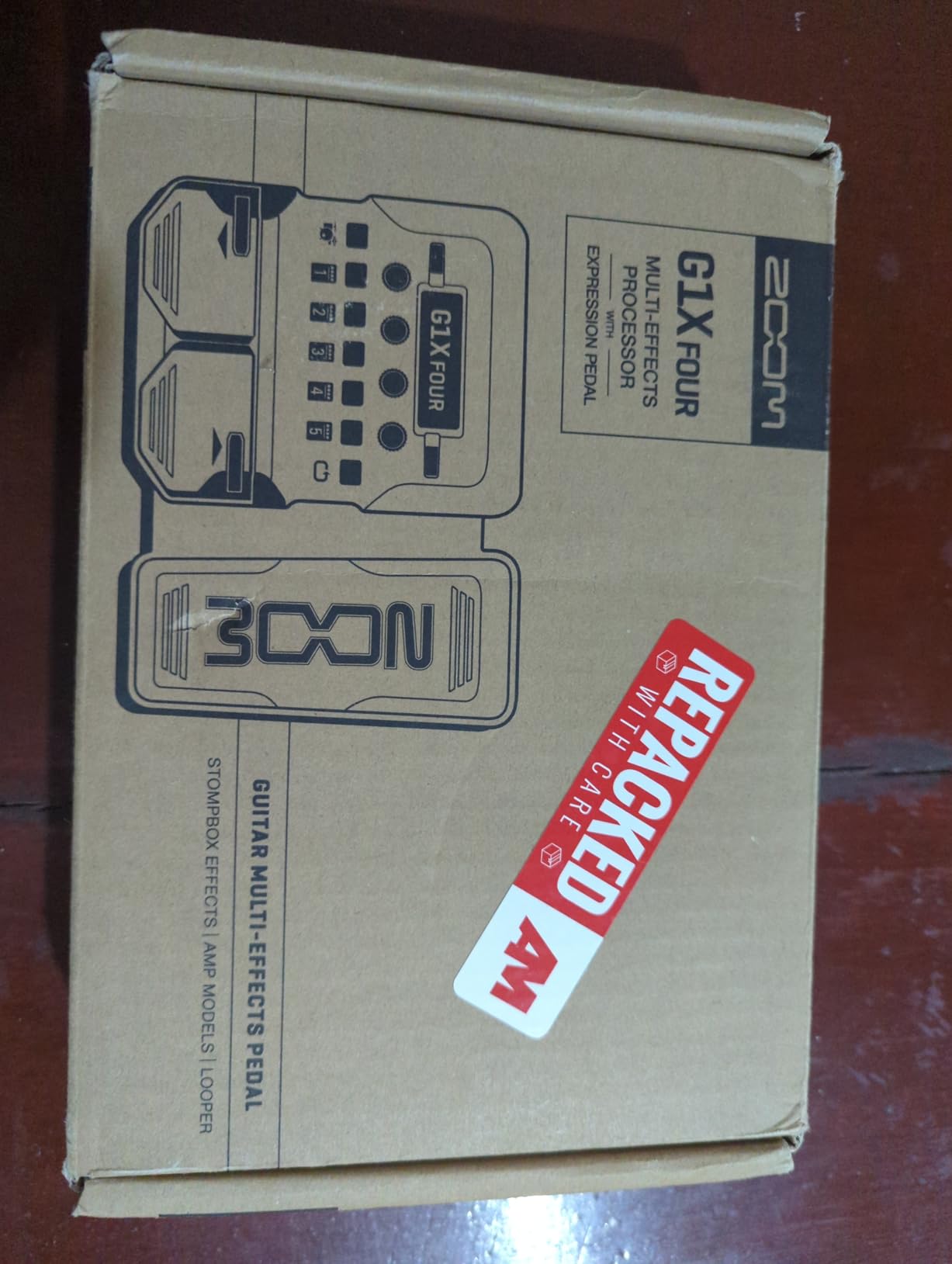 Zoom G1X Four Guitar Multi-Effects Processor with Expression Pedal customer photo 1