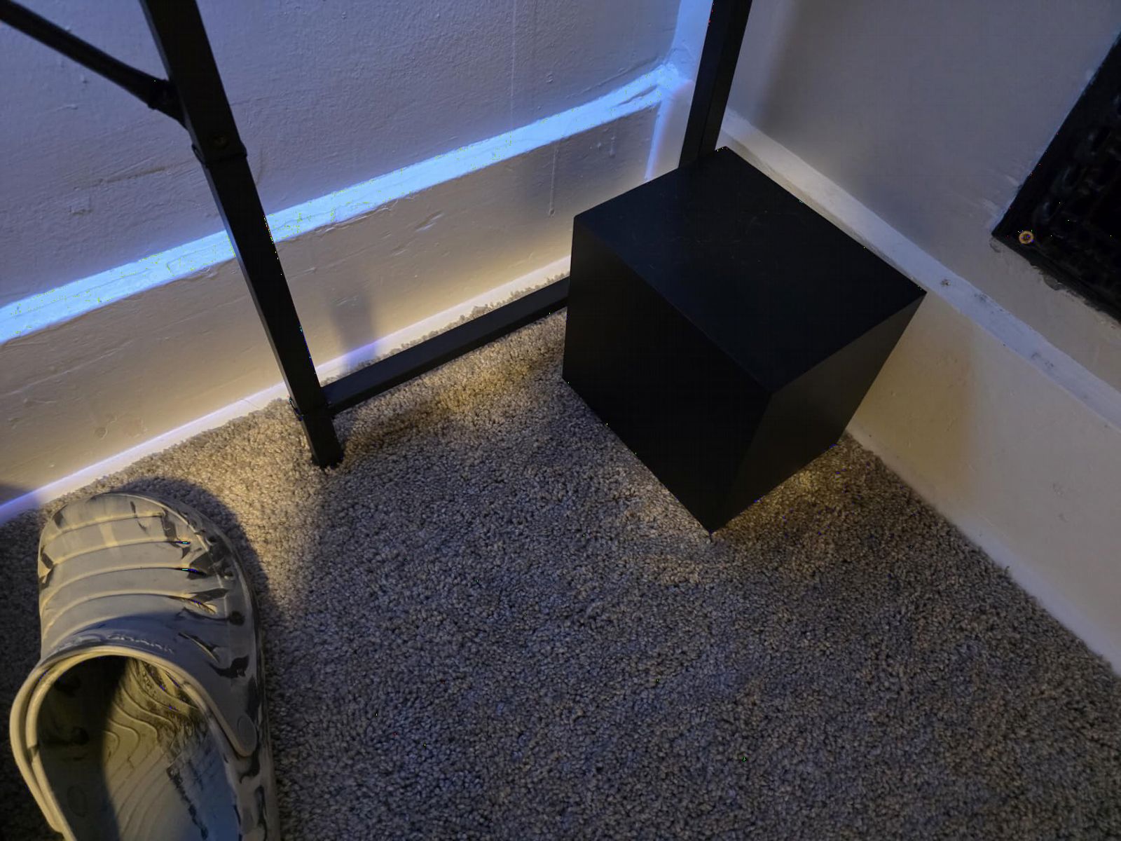 Creative Pebble Plus 2.1 USB-Powered Desktop Speakers with Powerful Down-Firing Subwoofer and Far-Field Drivers, Up to 8W RMS Total Power for Computer PCs and Laptops (Black) customer photo 2