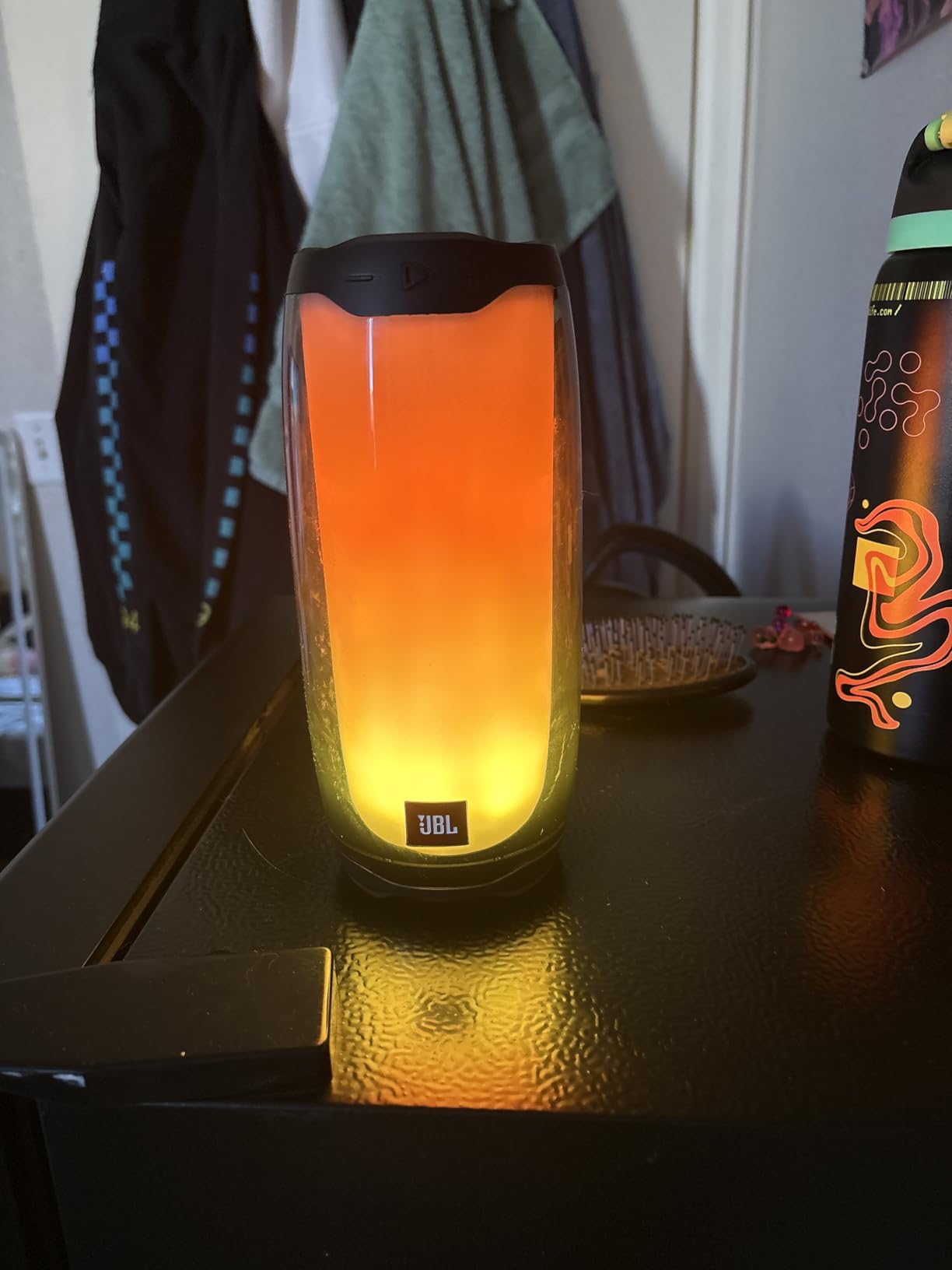 JBL Pulse 4 - Waterproof Portable Bluetooth Speaker with Light Show - Black customer photo 1