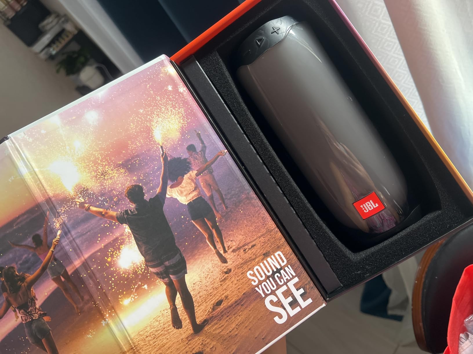 JBL Pulse 4 - Waterproof Portable Bluetooth Speaker with Light Show - Black customer photo 2
