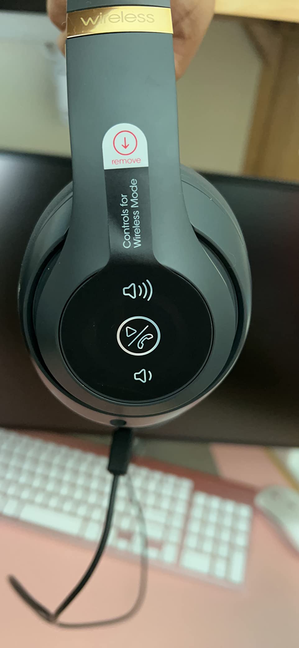 Beats Studio3 Wireless Noise Cancelling Over-Ear Headphones - Matte Black, Bluetooth, Apple W1 Chip, 22 Hour Battery, Active Noise Cancelling customer photo 1