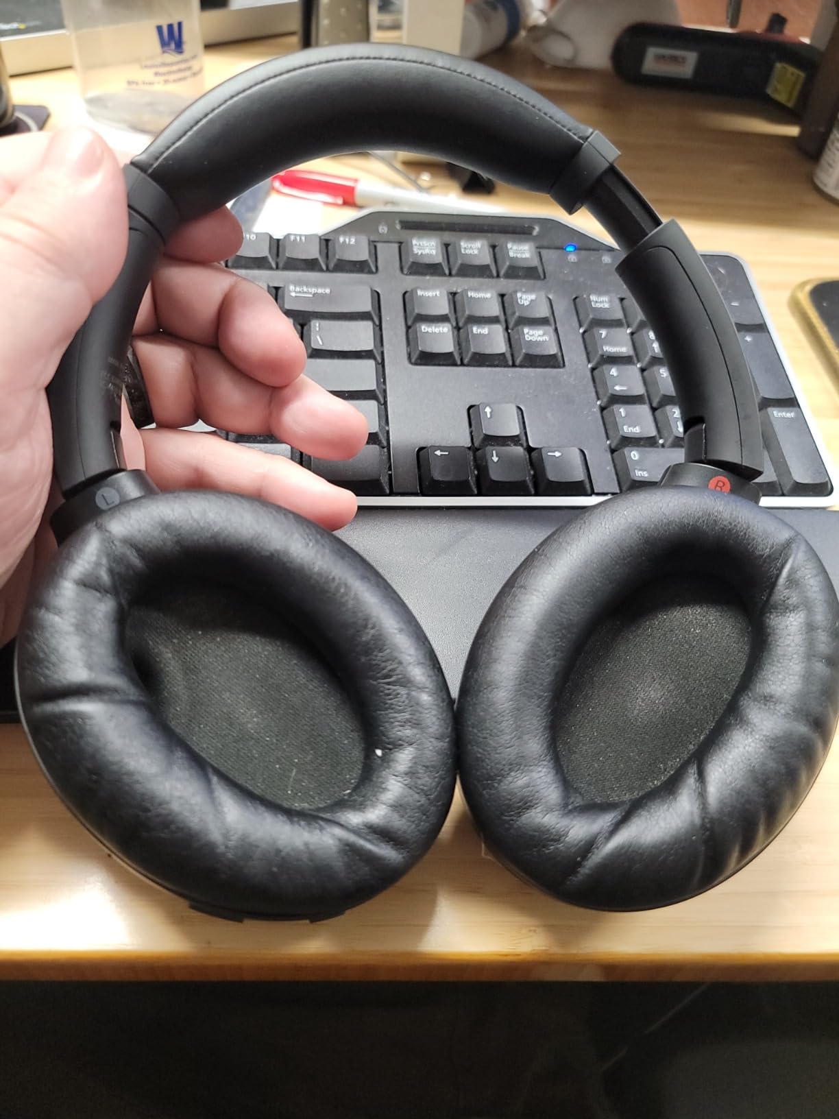 Sony WH-1000XM4 Wireless Premium Noise Canceling Overhead Headphones with Mic for Phone-Call and Alexa Voice Control, Black WH1000XM4 customer photo 2