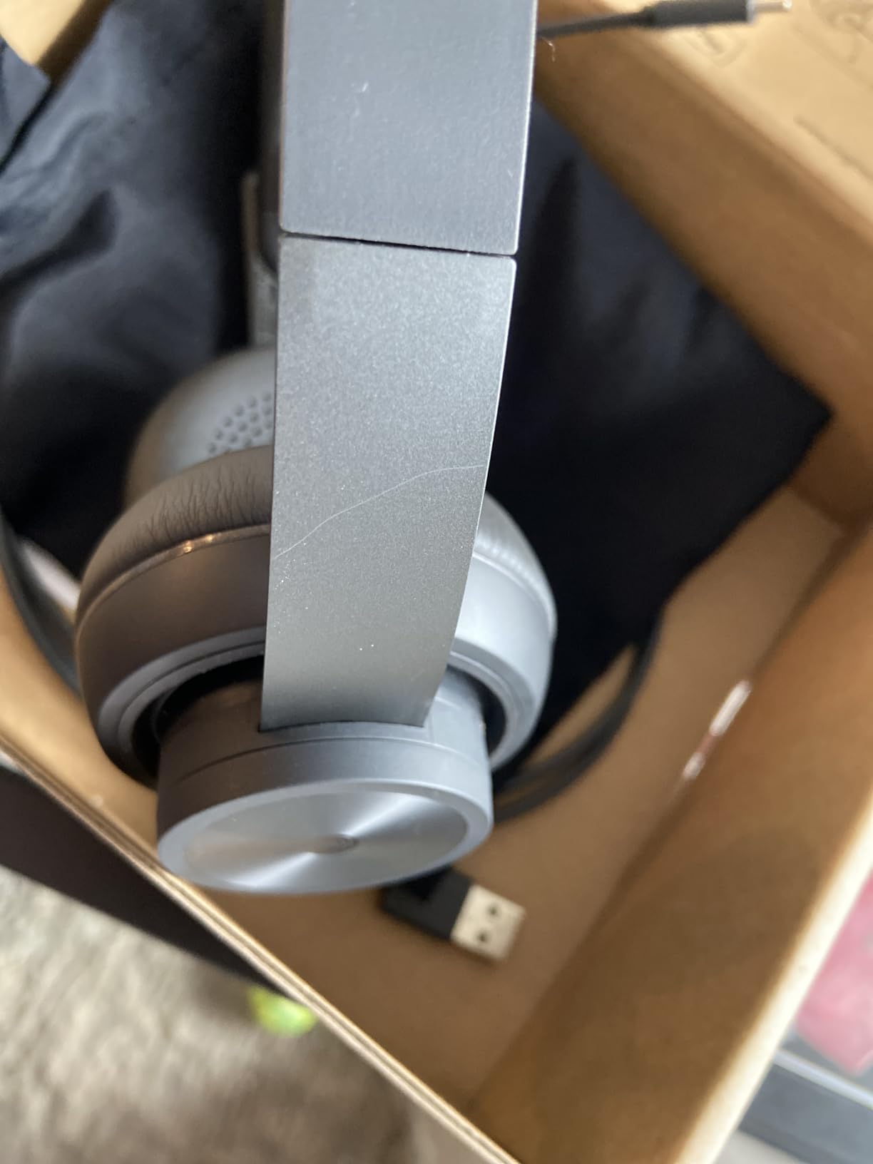 Logitech Zone Wireless Certified for Microsoft Teams Bluetooth Headset customer photo 1
