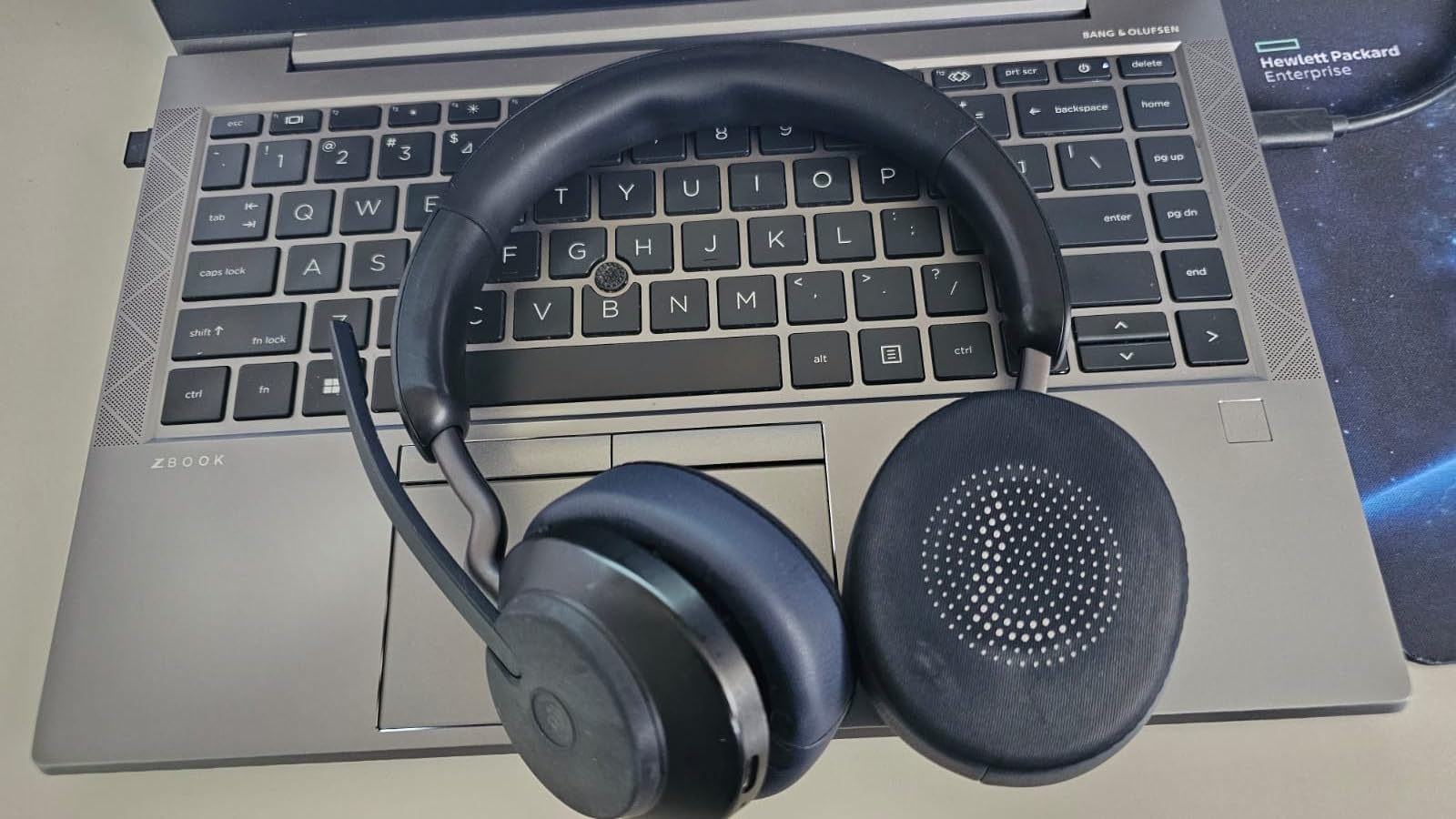 Jabra Evolve2 65 - USB-A MS Teams Stereo - Black Wireless Headset/Music Headphones customer photo 2