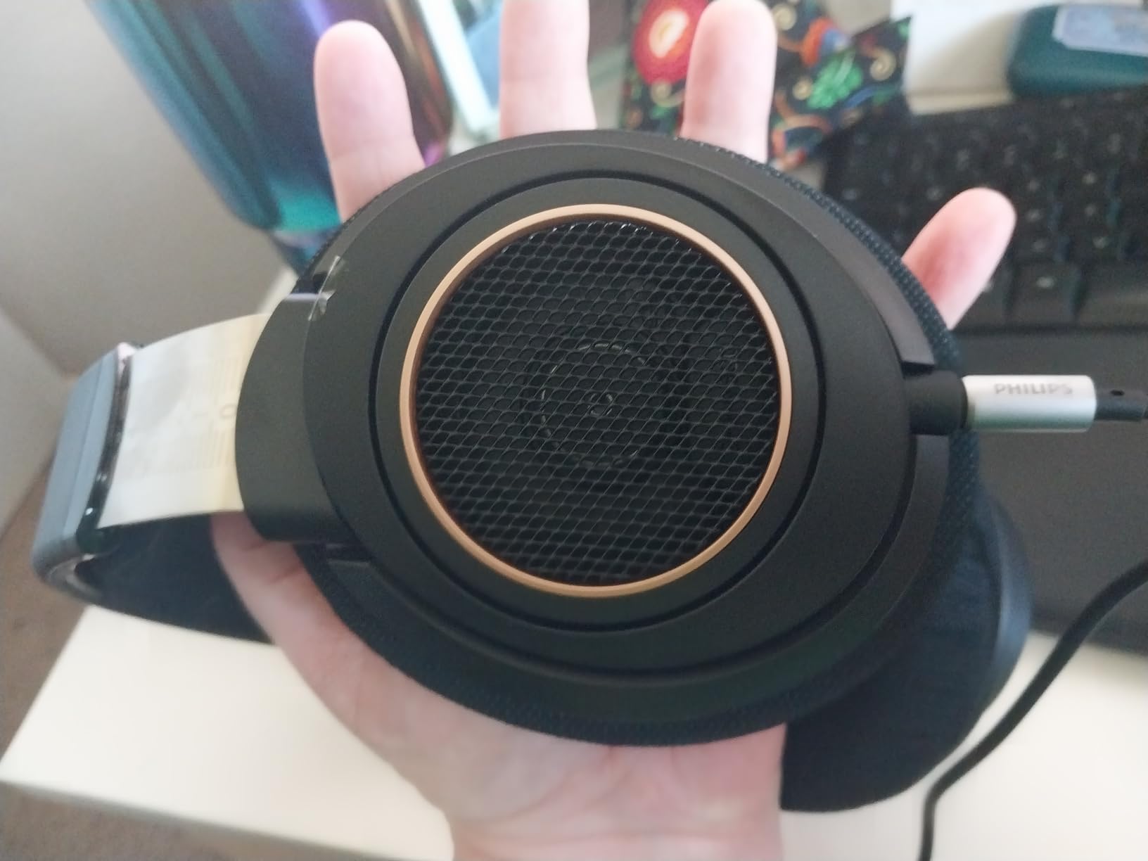 Philips Open Back Wired Headphones - Cushioned Over Ear Headphones with Adjustable Headband for Ultimate Comfort and Superior Sound Quality, Plugs into TV, Stereo or PC, Ideal for Podcasts or Music customer photo 1