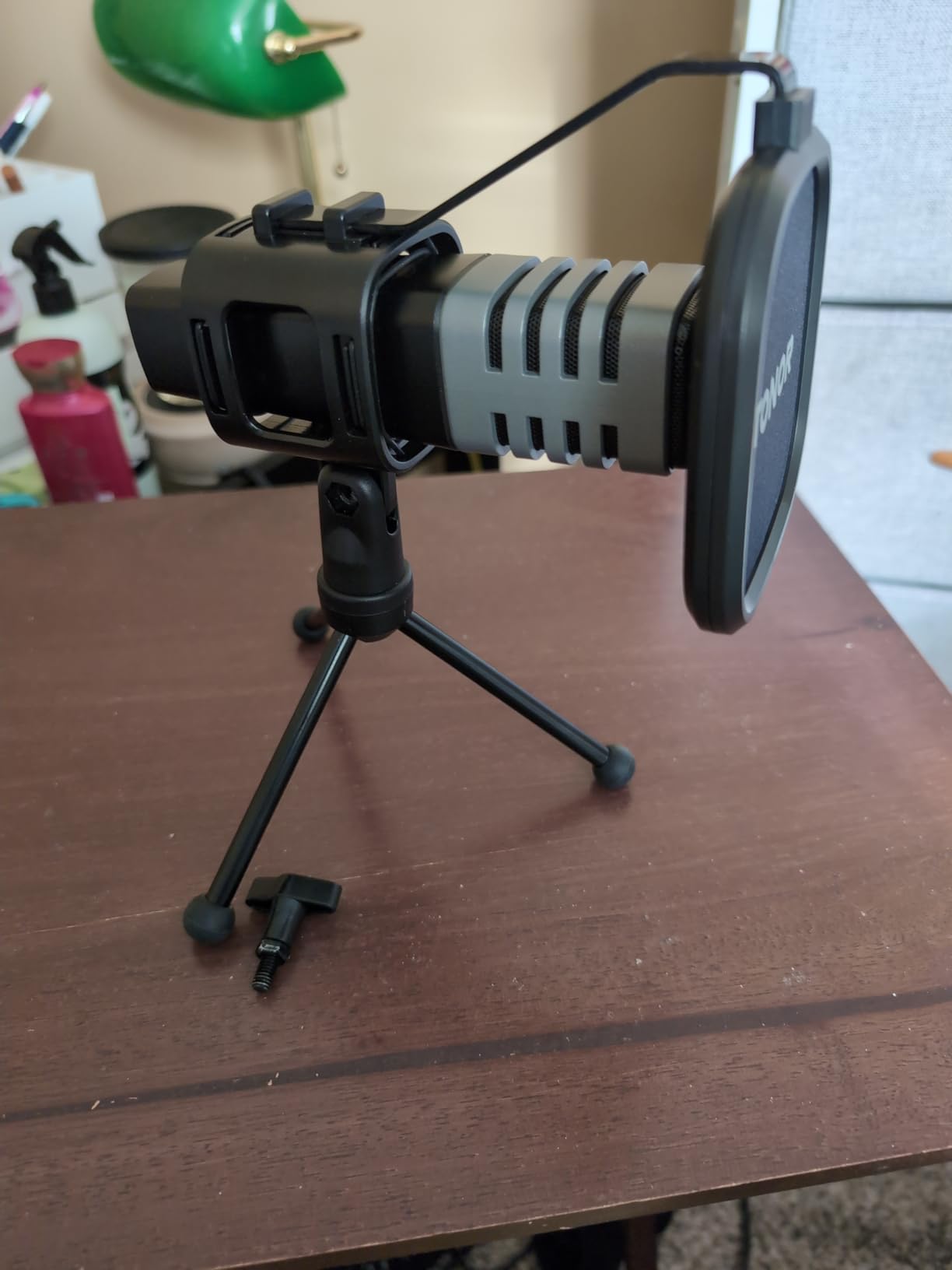 TONOR USB Microphone for PC, Cardioid Condenser Computer Mic with Tripod Stand, Pop Filter, Shock Mount for Gaming, Streaming, Podcasting, YouTube customer photo 2