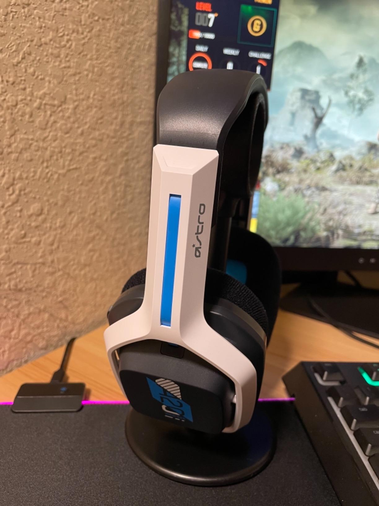 ASTRO Gaming Logitech G A20 Gen 2 Wireless Headset PlayStation - White/Blue | Compatible with PlayStation 5, PlayStation 4, PC, Mac customer photo 2