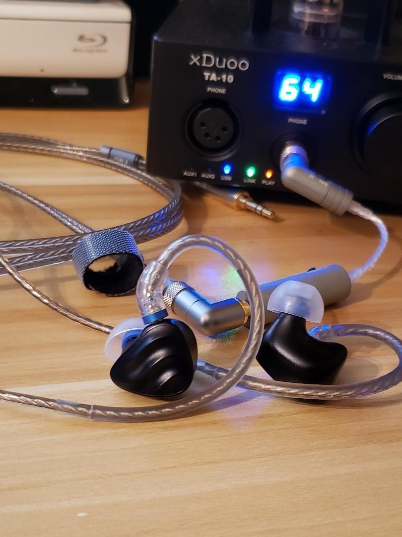FIIO FH3 HiFi Earphones 3 Drivers (1 Dynamic + 2 Knowles BA), in-Ear Earphones High Resolution, Bass Sound, High Fidelity for Smartphone/PC/Tablet customer photo 1