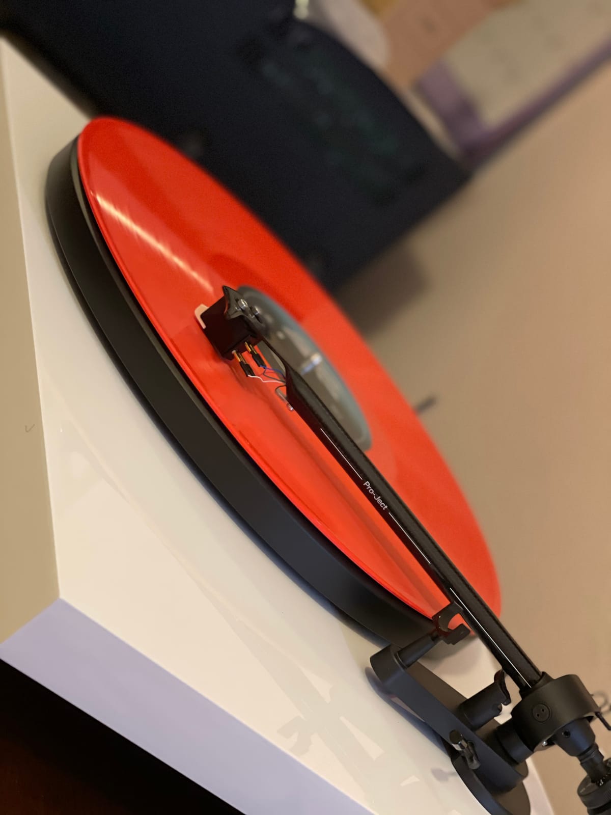 Pro-Ject Debut Carbon EVO Turntable with Sumiko Rainier Cartridge (Walnut) customer photo 2