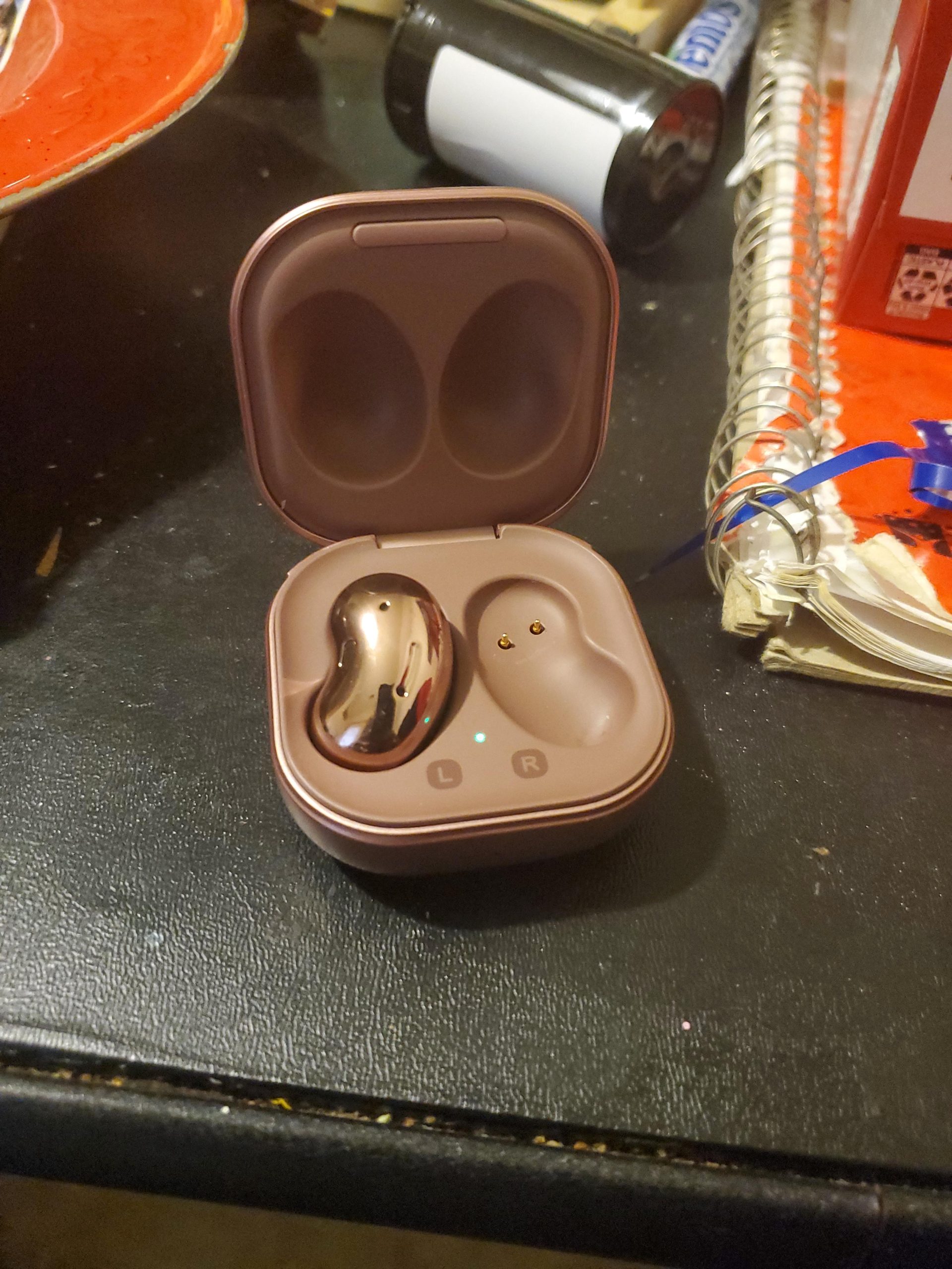 Samsung Galaxy Buds Live, Earbuds w/Active Noise Cancelling (Mystic Bronze) (Renewed) customer photo 1