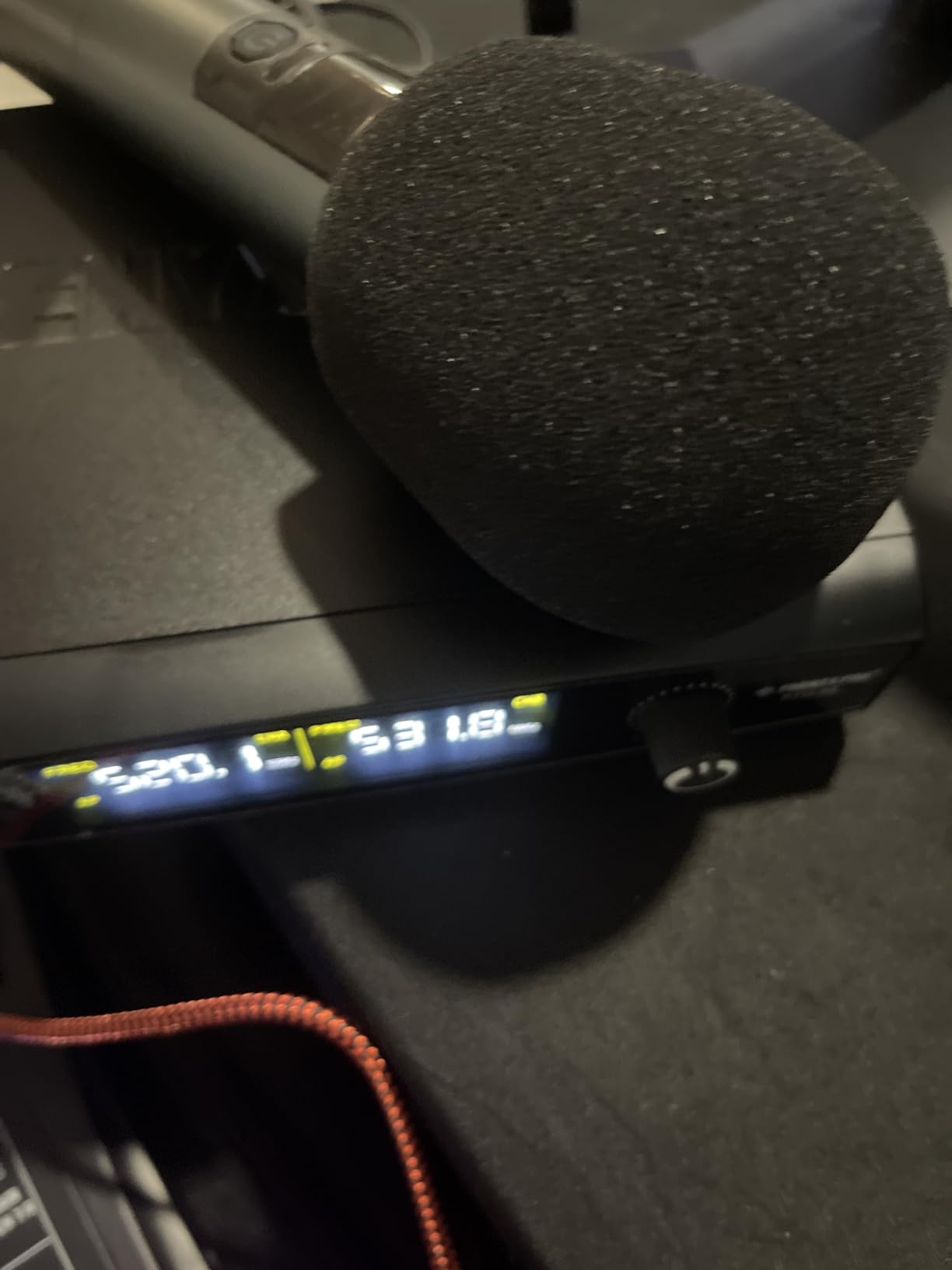 Phenyx Pro Dual UHF Tunable Frequency Wireless Microphone System PTU-52-2H customer photo 2