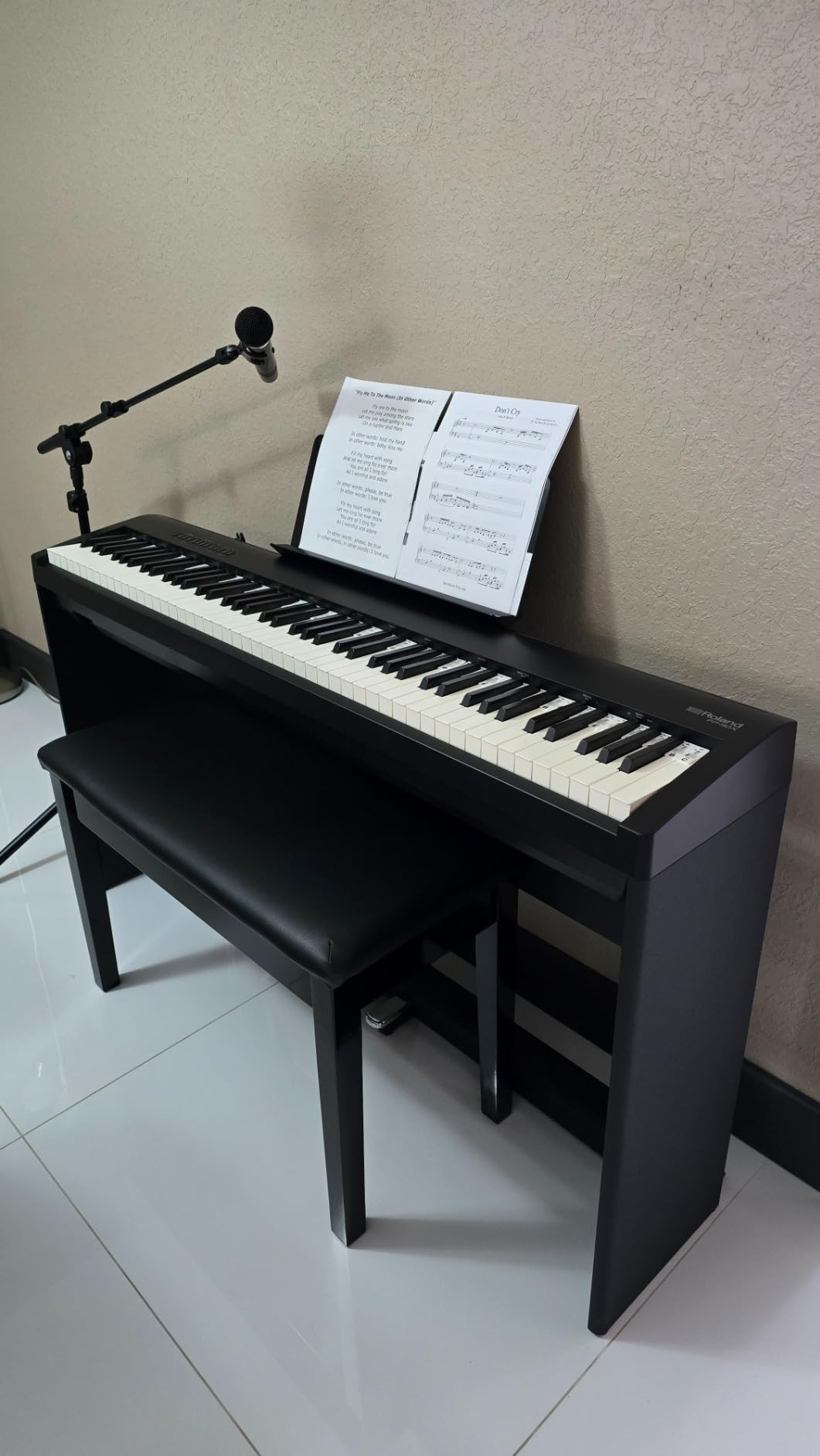 Roland FP-30X | Slim & Stylish 88-Note Digital Piano | Rich Tone & Authentic Ivory-Feel | Built-In Powerful Amplifier & Stereo Speakers | Onboard Sounds | Bluetooth & MIDI Connectivity | Black customer photo 1