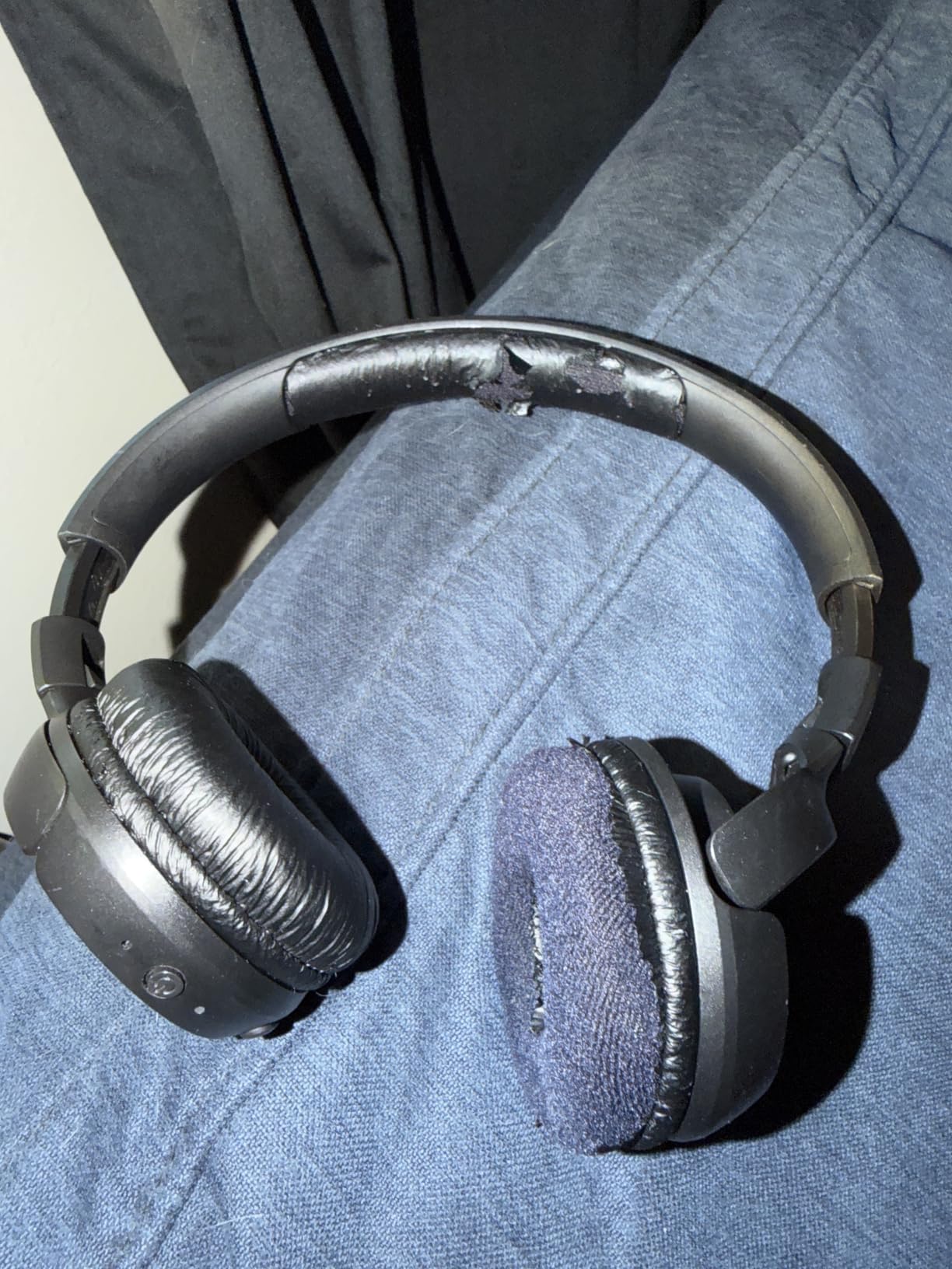 JBL Tune 510BT - Bluetooth headphones with up to 40 hours battery, microphone for call, foldable and comfortable, Android and iOs compatible (Blue) customer photo 2