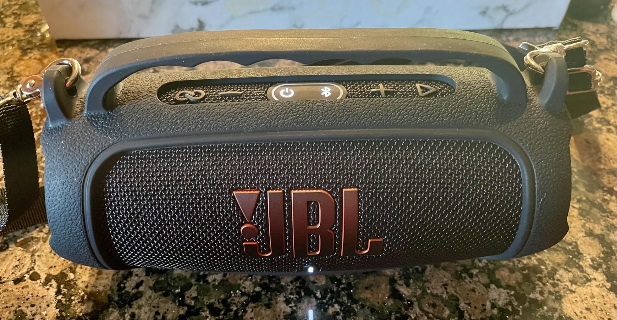 JBL Charge 5 - Portable Waterproof Speaker - Black customer photo 2