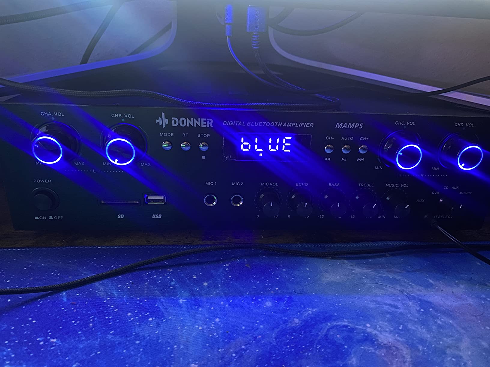 Donner Bluetooth 5.0 Stereo Audio Amplifier Receiver, 4 Channel 440W Peak Power Home Theater Stereo Receiver with USB, SD, FM, 2 Mic in Echo, RCA, LED, Speaker Selector for Studio, Home - MAMP5 customer photo 2