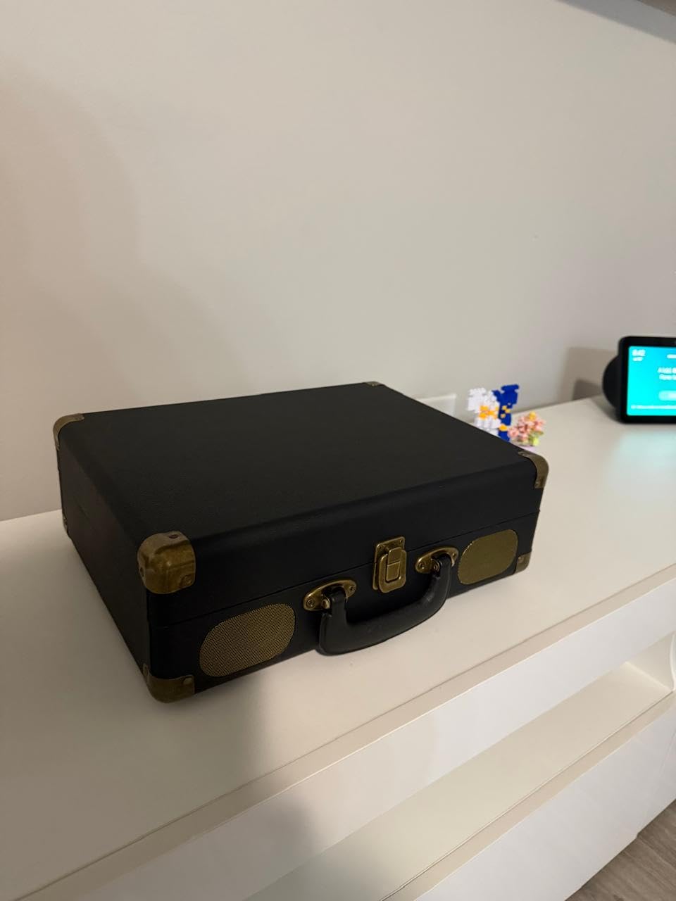 Retrolife® Vinyl Record Player with Speakers, Bluetooth Vinyl Player-Black customer photo 1