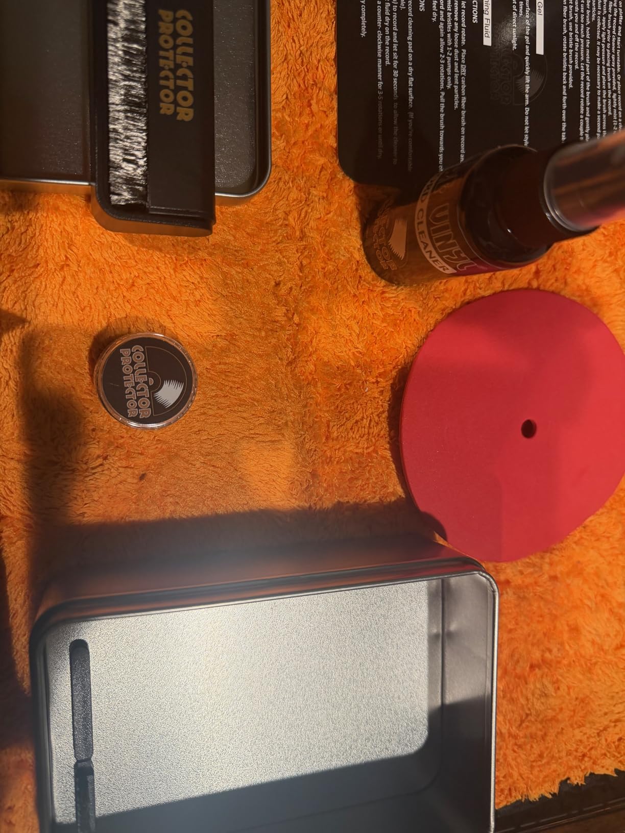 Vinyl Record Cleaning Kit with Brush, Cleaner & Stylus Cleaning Gel | Complete kit Includes velvet brush, carbon fiber brush, record cleaning solution, microfiber cloth & stylus gel. customer photo 2