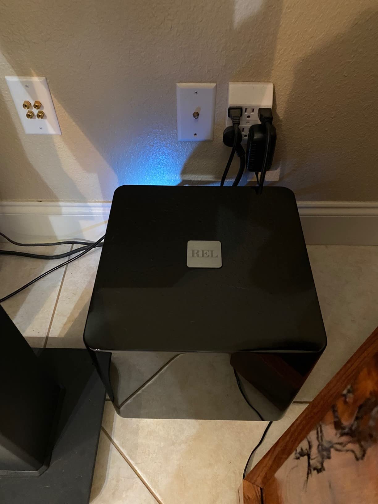 REL T/5x 8-Inch Powered Subwoofer with Class AB Amplifier customer photo 2