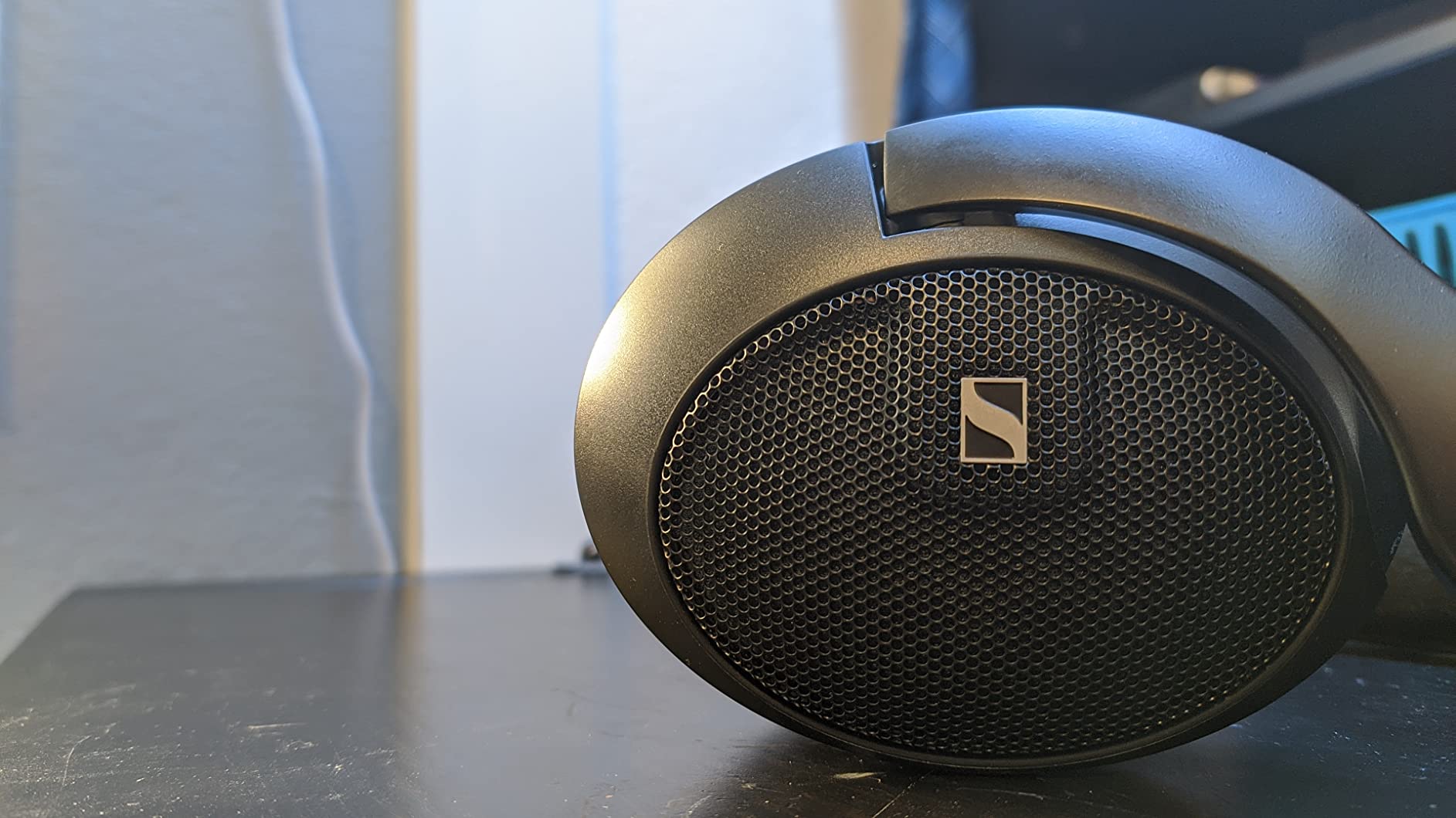 Sennheiser HD 560 S Over-The-Ear Audiophile Headphones - Neutral Frequency Response, E.A.R. Technology for Wide Sound Field, Open-Back Earcups, Detachable Cable, (Black) (Renewed) customer photo 2