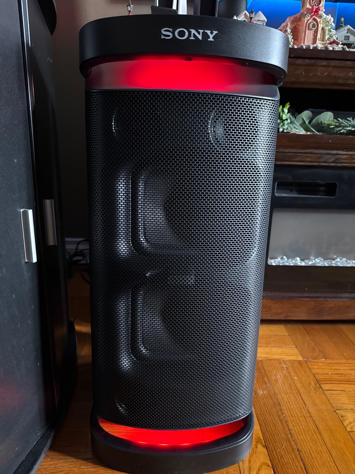 Sony SRS-XP700 X-Series Wireless Portable-BLUETOOTH-Karaoke Party-Speaker IPX4 Splash-resistant with 25 Hour-Battery,Black customer photo 1